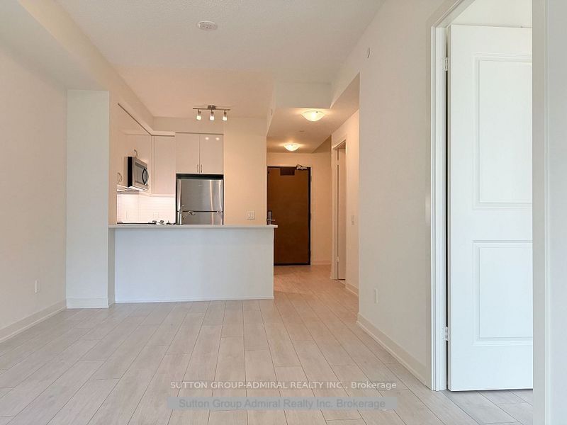 4955 Yonge Street 1703, Toronto, ON M2N 5N6 photo 4