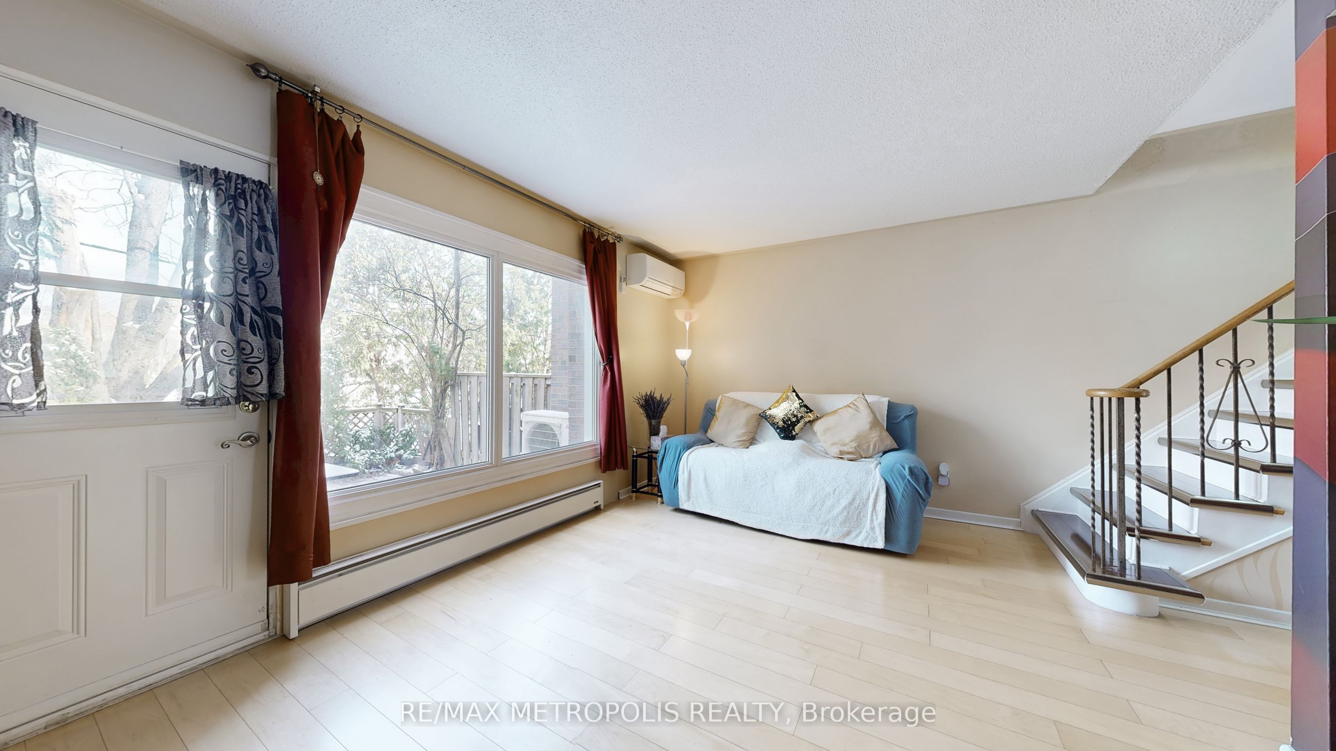13 Candy Court Way 13, Toronto, ON M2R 2Y7 photo 5