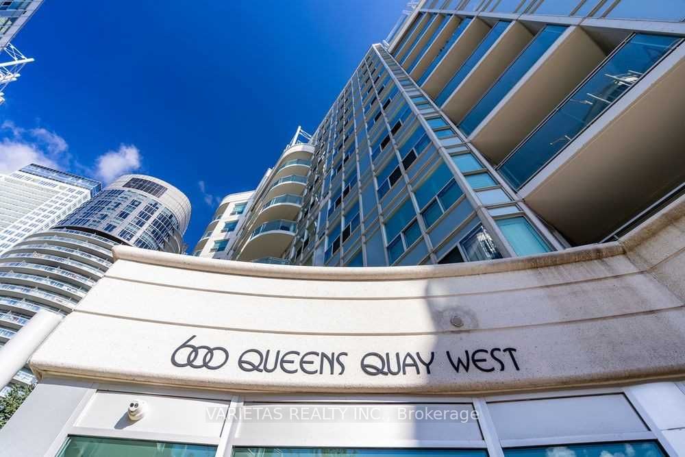 600 Queens Quay West 220, Toronto, ON M5V 3M3 photo 2