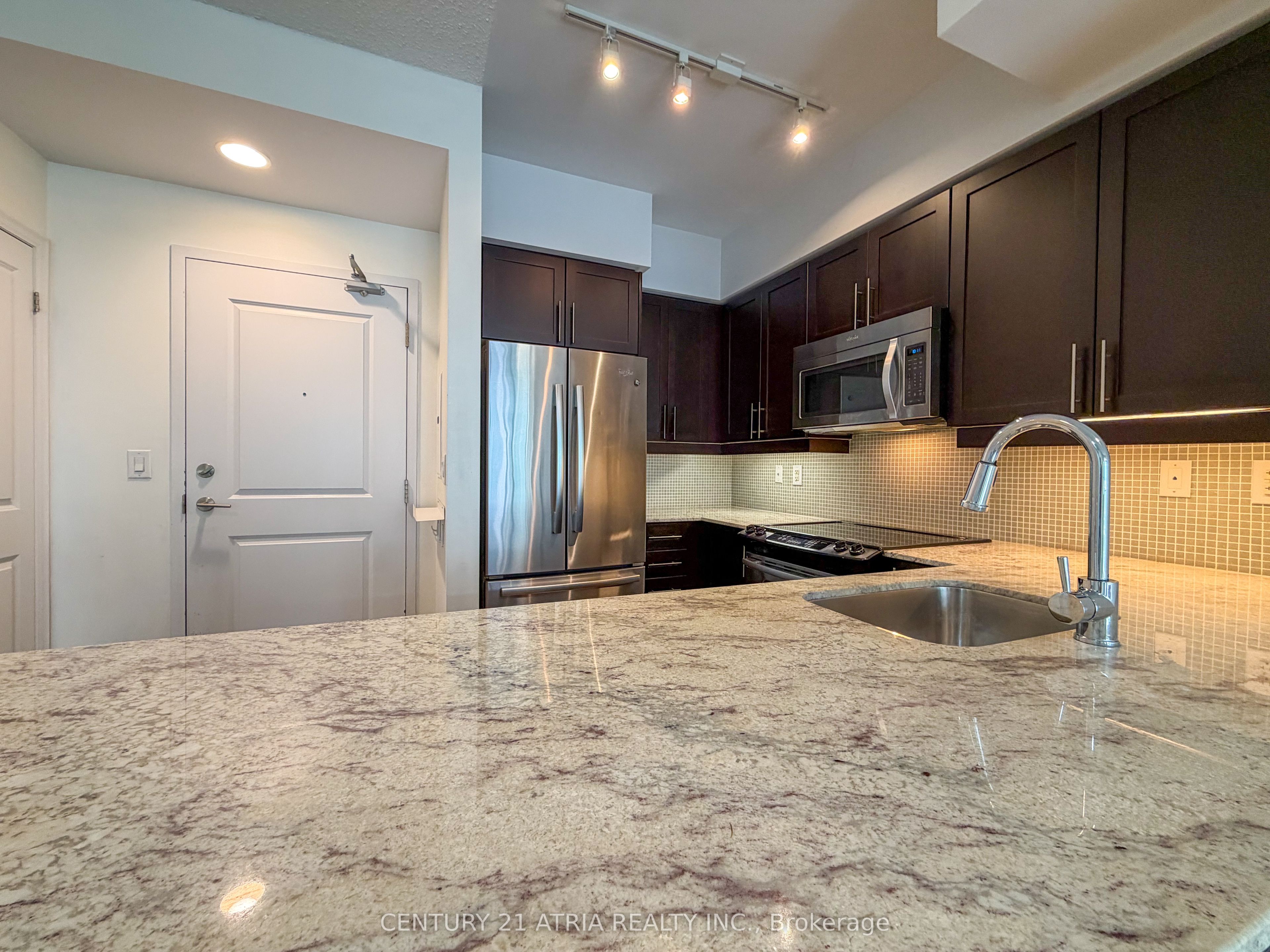125 Western Battery Road 2506, Toronto, ON M6K 3R8 photo 4