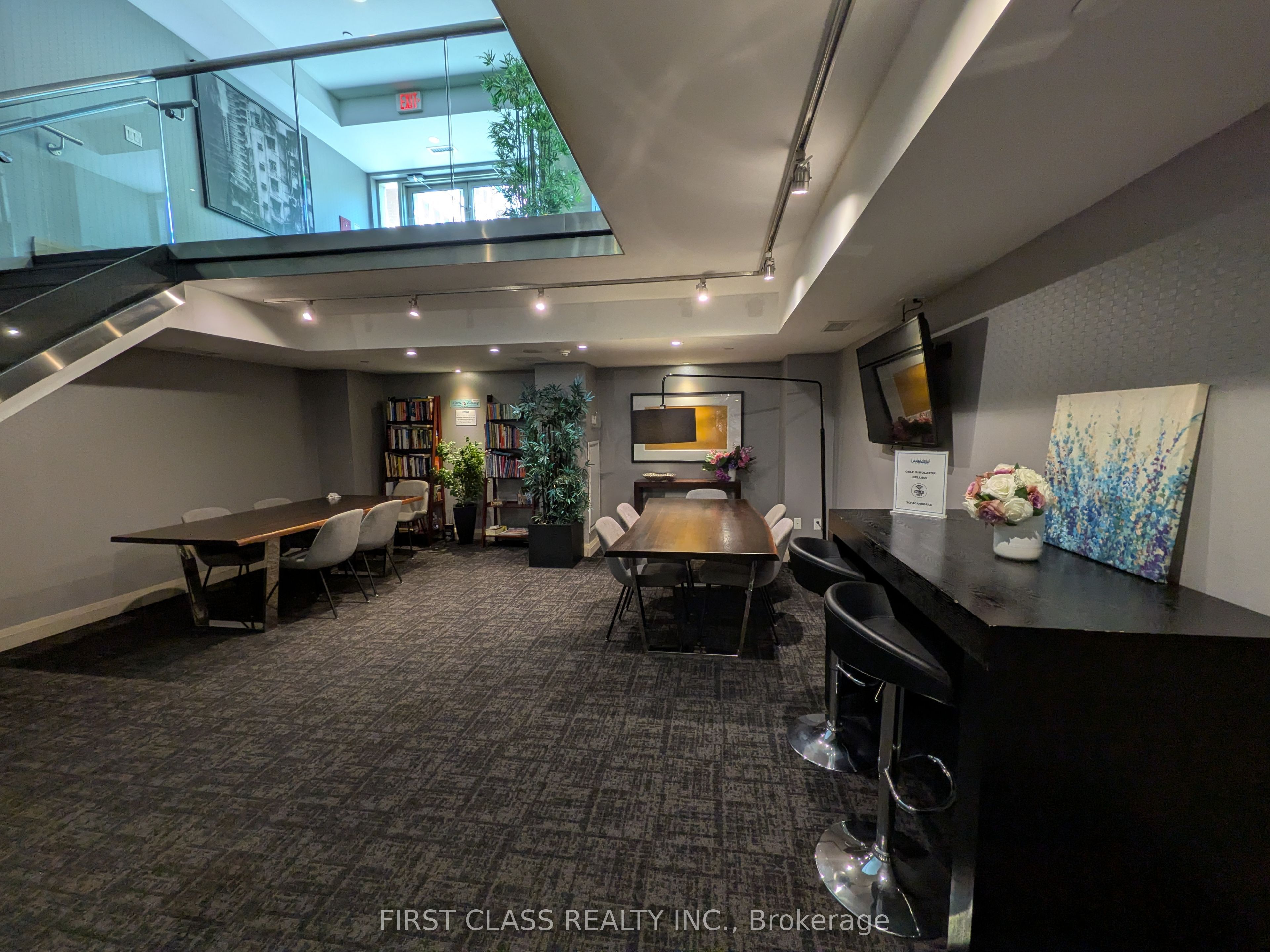 65 East Liberty Street 1204, Toronto, ON M6K 3R2 photo 3