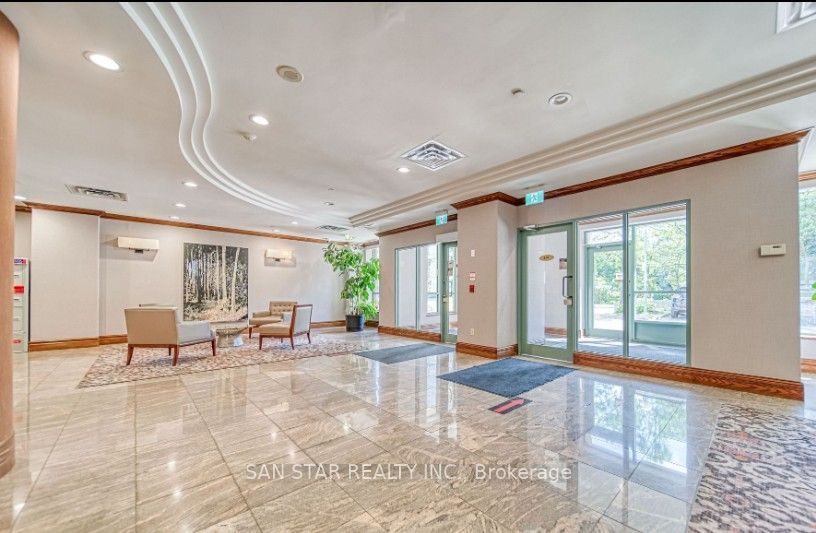 1 Pemberton Avenue 2706, Toronto, ON M2M 4L9 photo 5