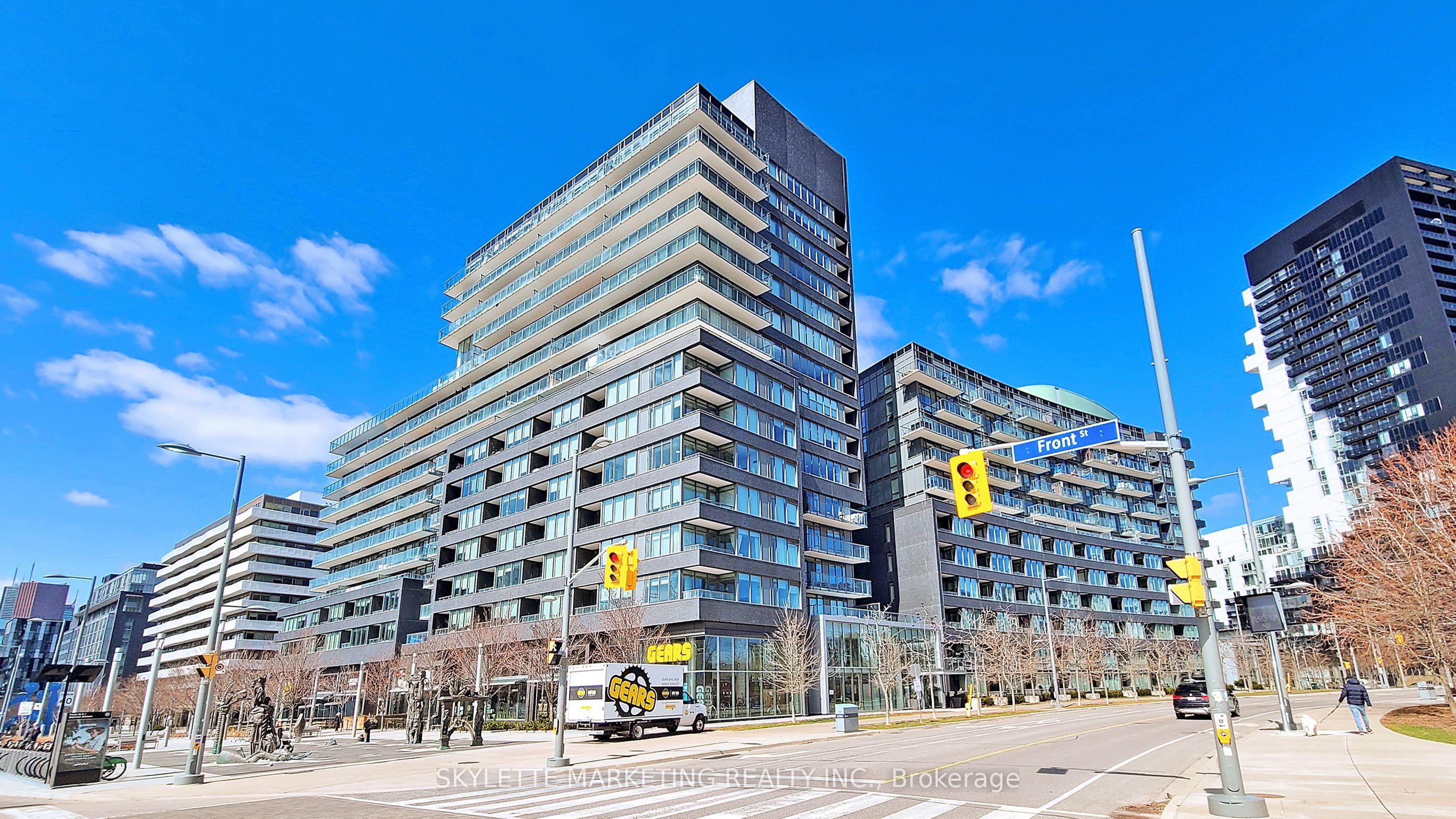 120 Bayview Avenue N614, Toronto, ON M5A 0G4