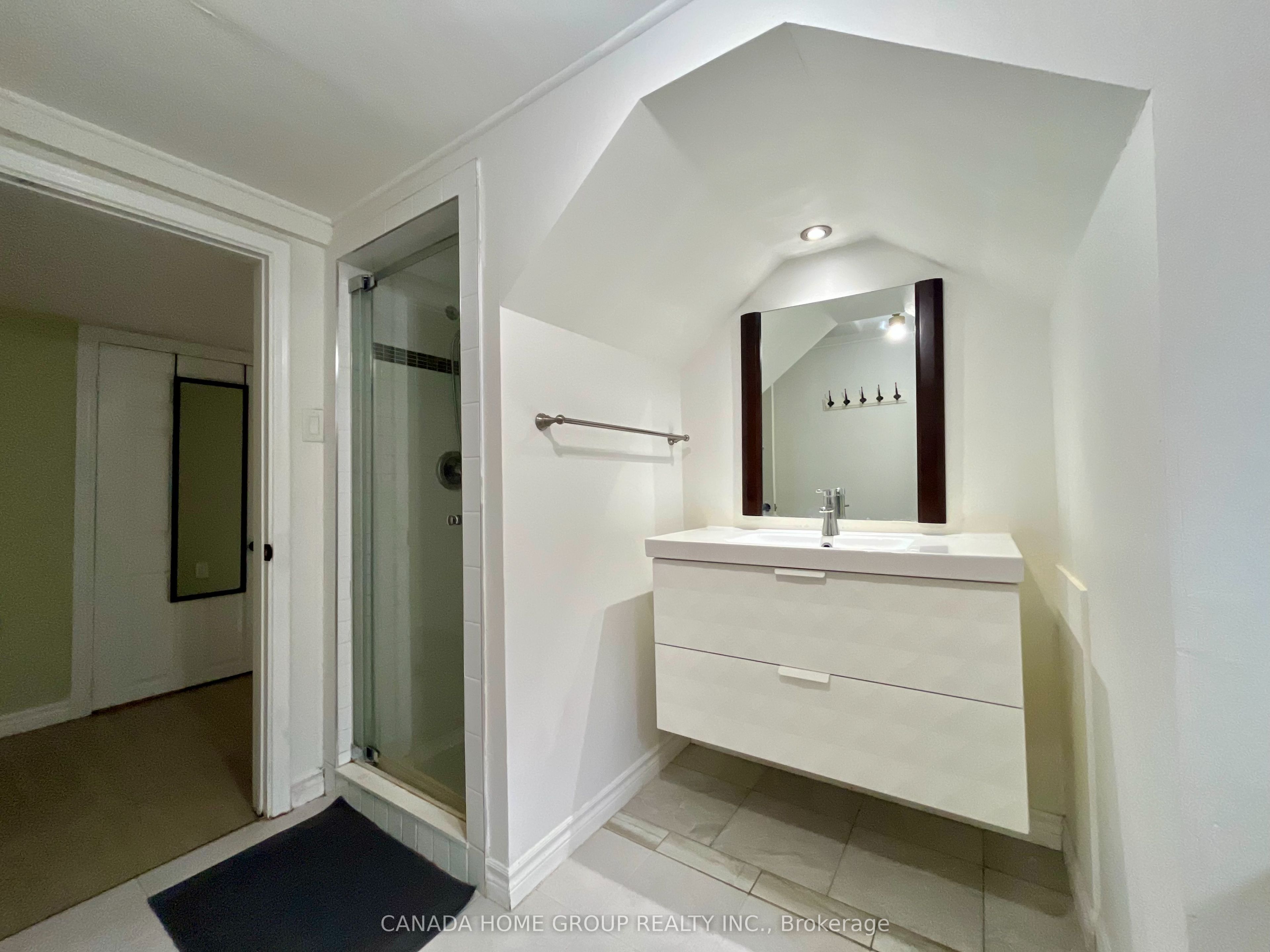 178 Waterloo Avenue, Toronto, ON M3H 3Z1 photo 4