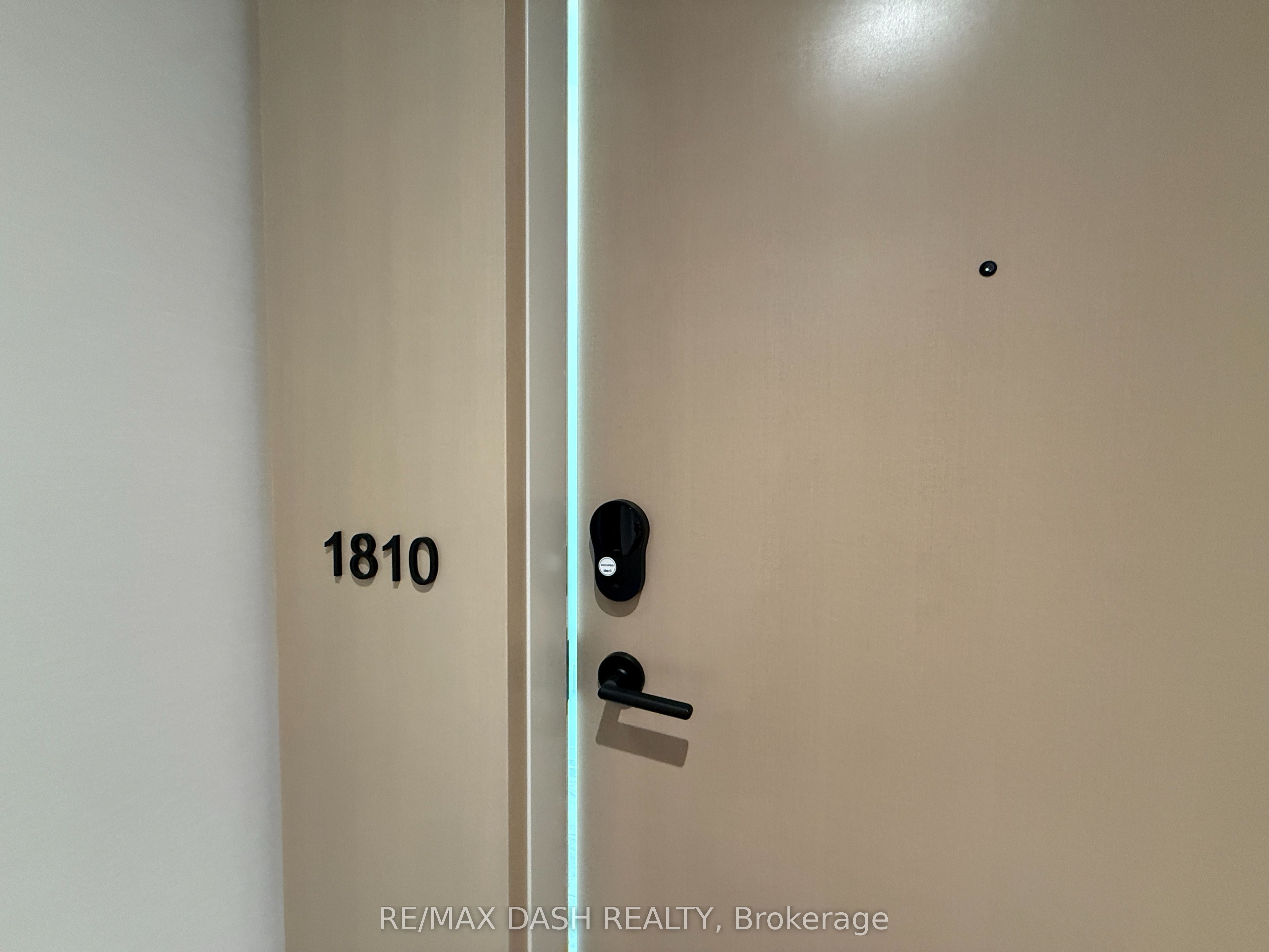 280 Dundas Street W 1810, Toronto, ON M5T 0E3 photo 3