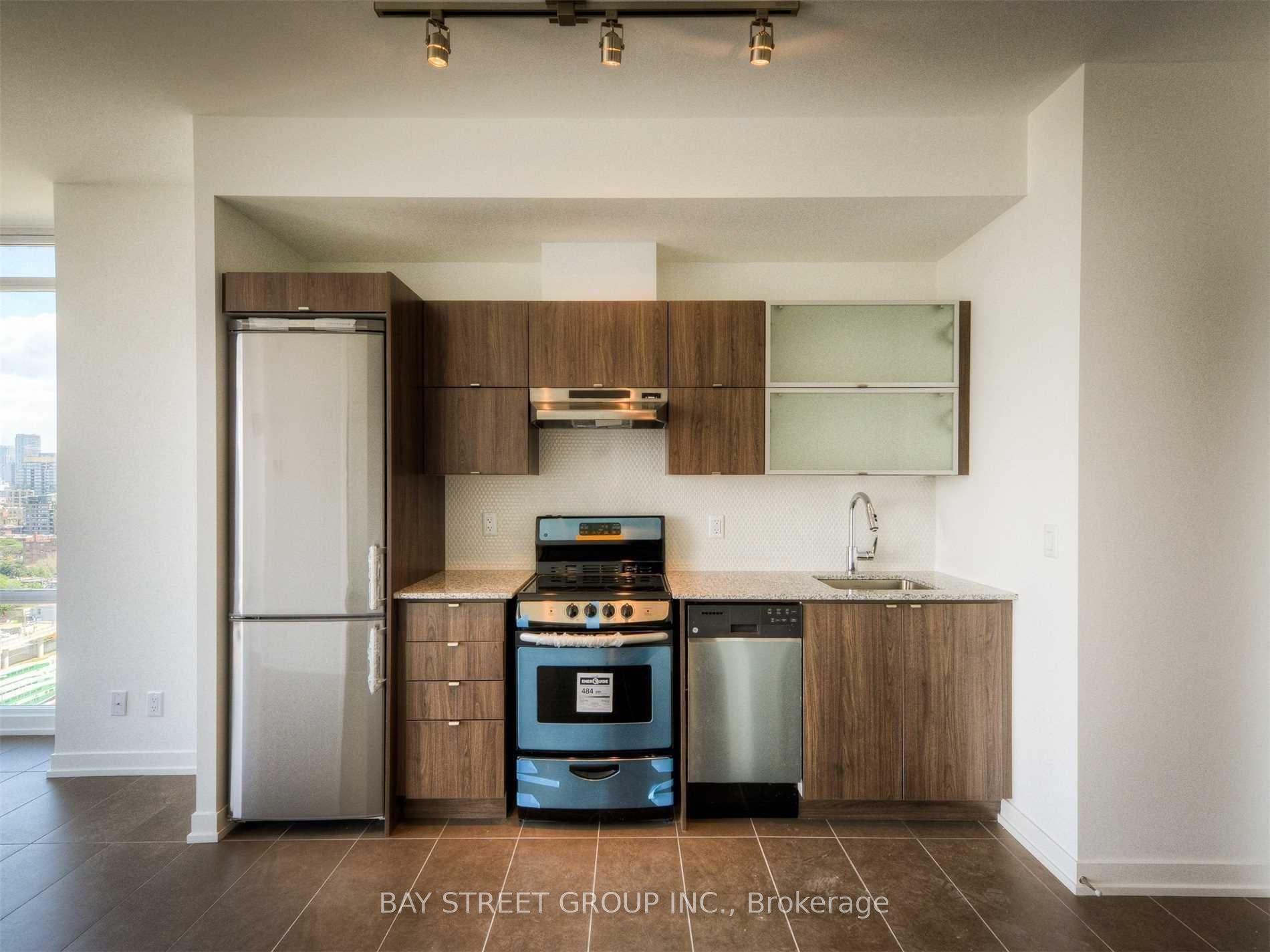 170 Fort York Boulevard 1603, Toronto, ON M5V 0E6 photo 2