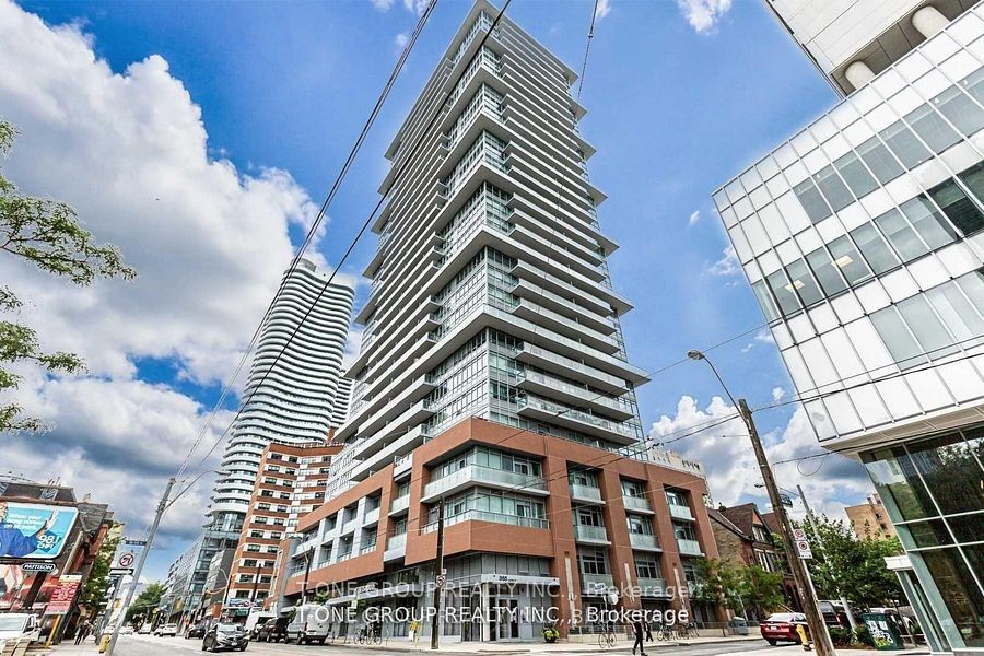 92 McGill Street, Toronto, ON M5B 0B5