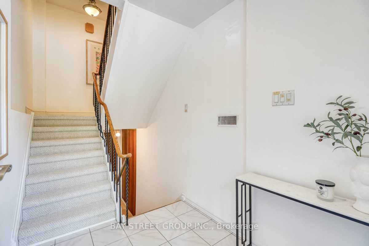 163 Song Meadoway, Toronto, ON M2H 2V1 photo 3
