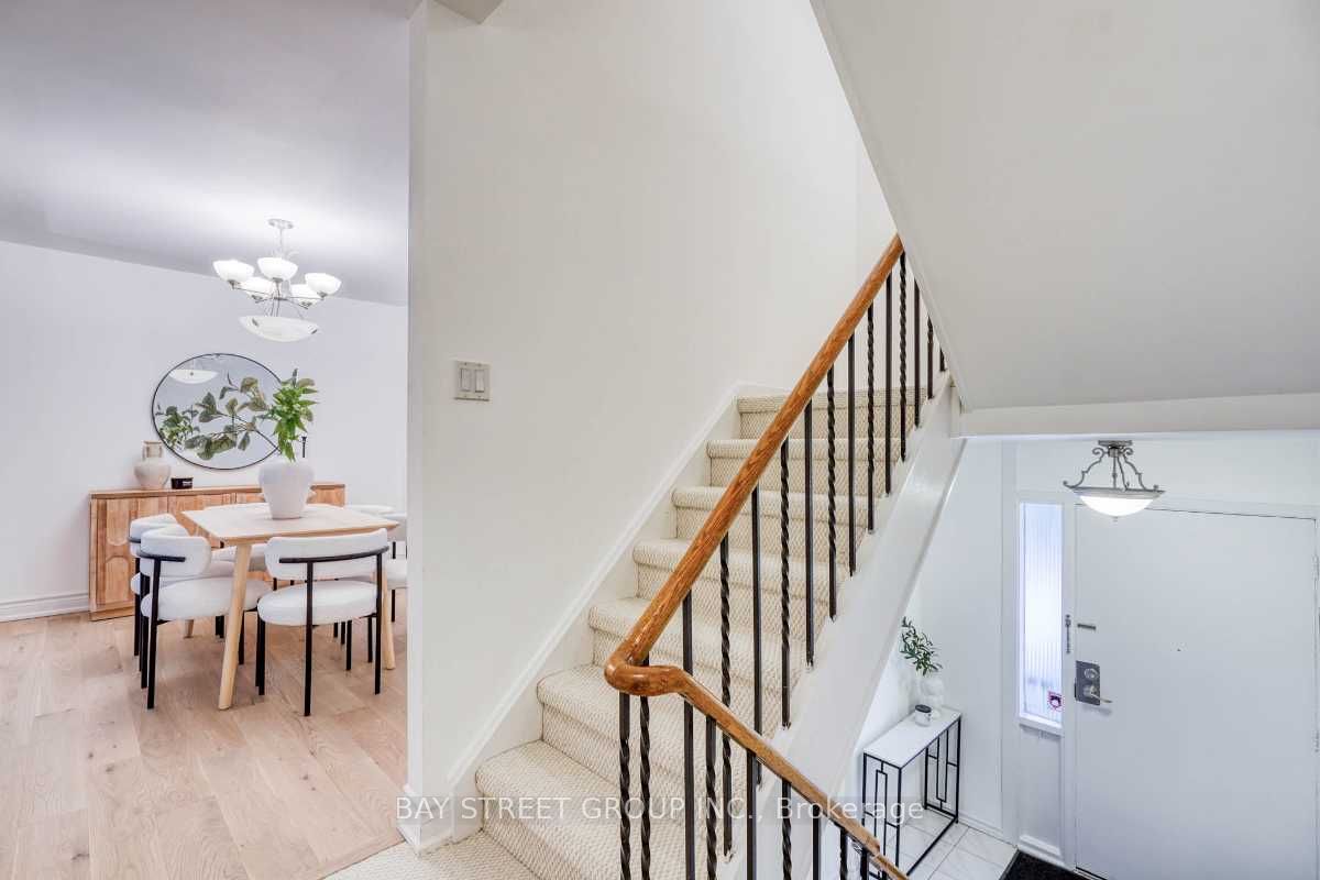 163 Song Meadoway, Toronto, ON M2H 2V1 photo 4