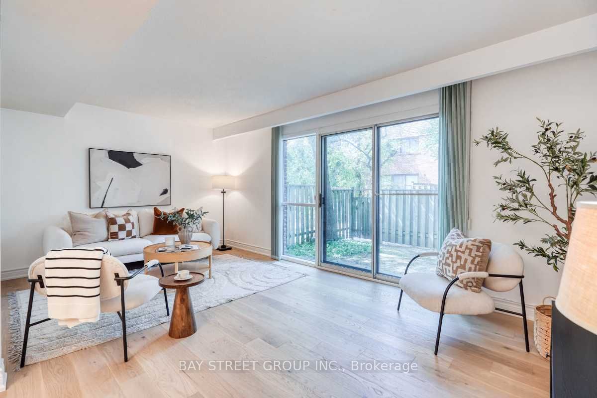 163 Song Meadoway, Toronto, ON M2H 2V1 photo 5