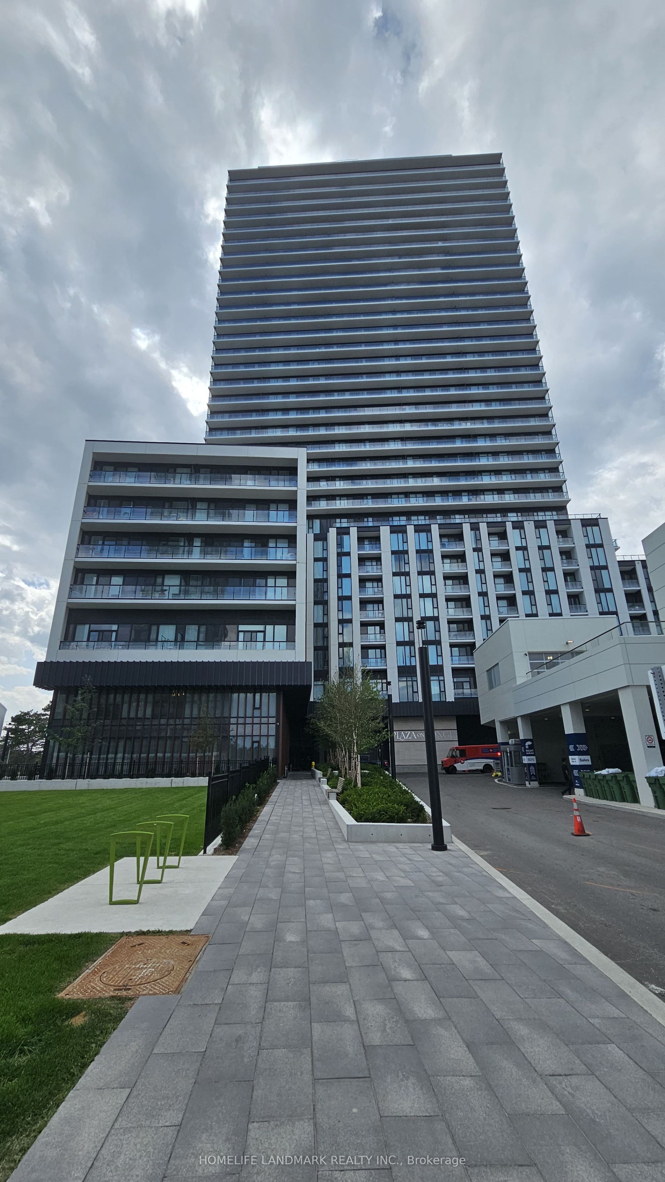 5858 Yonge Street 3225, Toronto, ON M2M 0C6