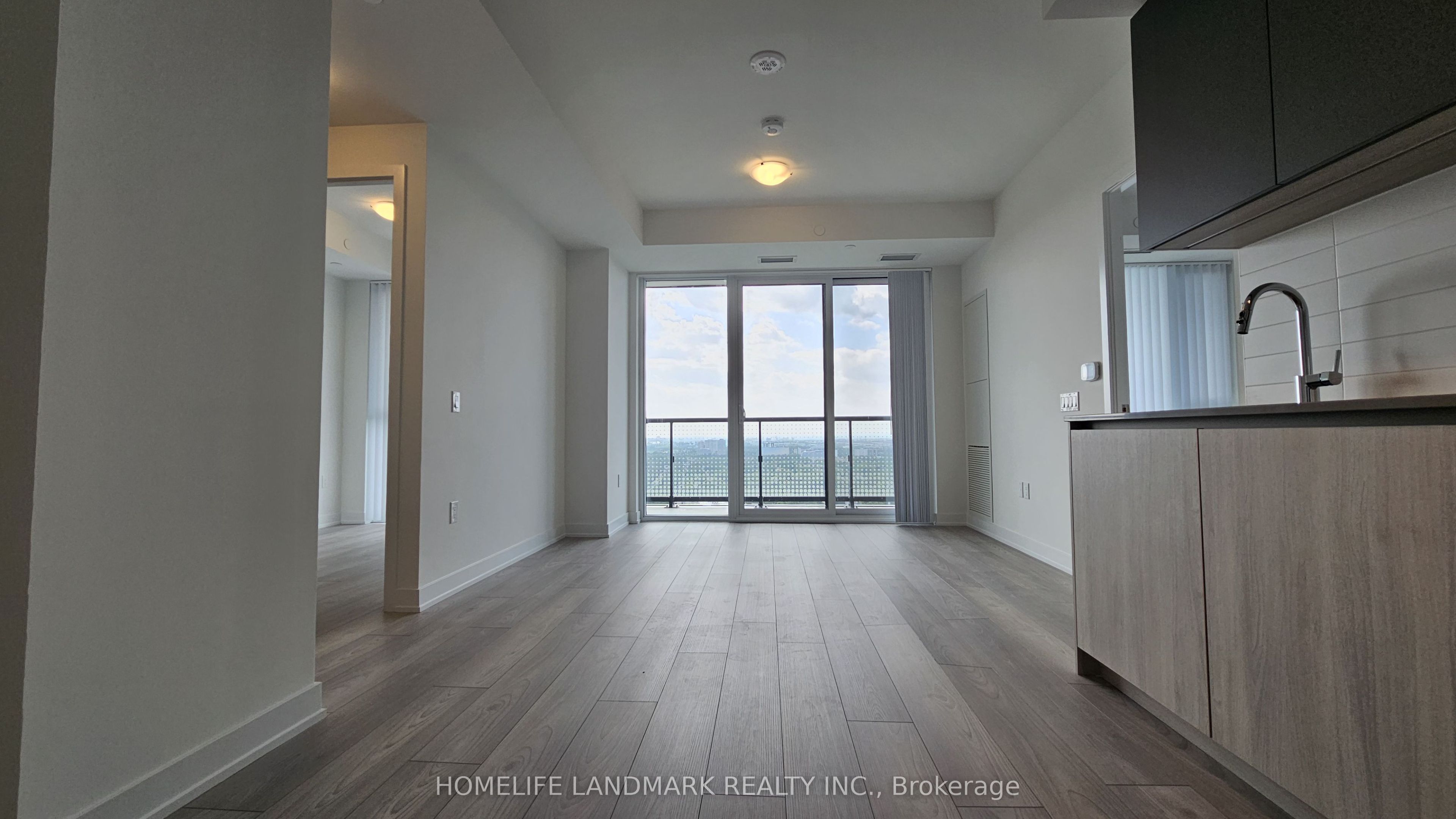 5858 Yonge Street 3225, Toronto, ON M2M 0C6 photo 2
