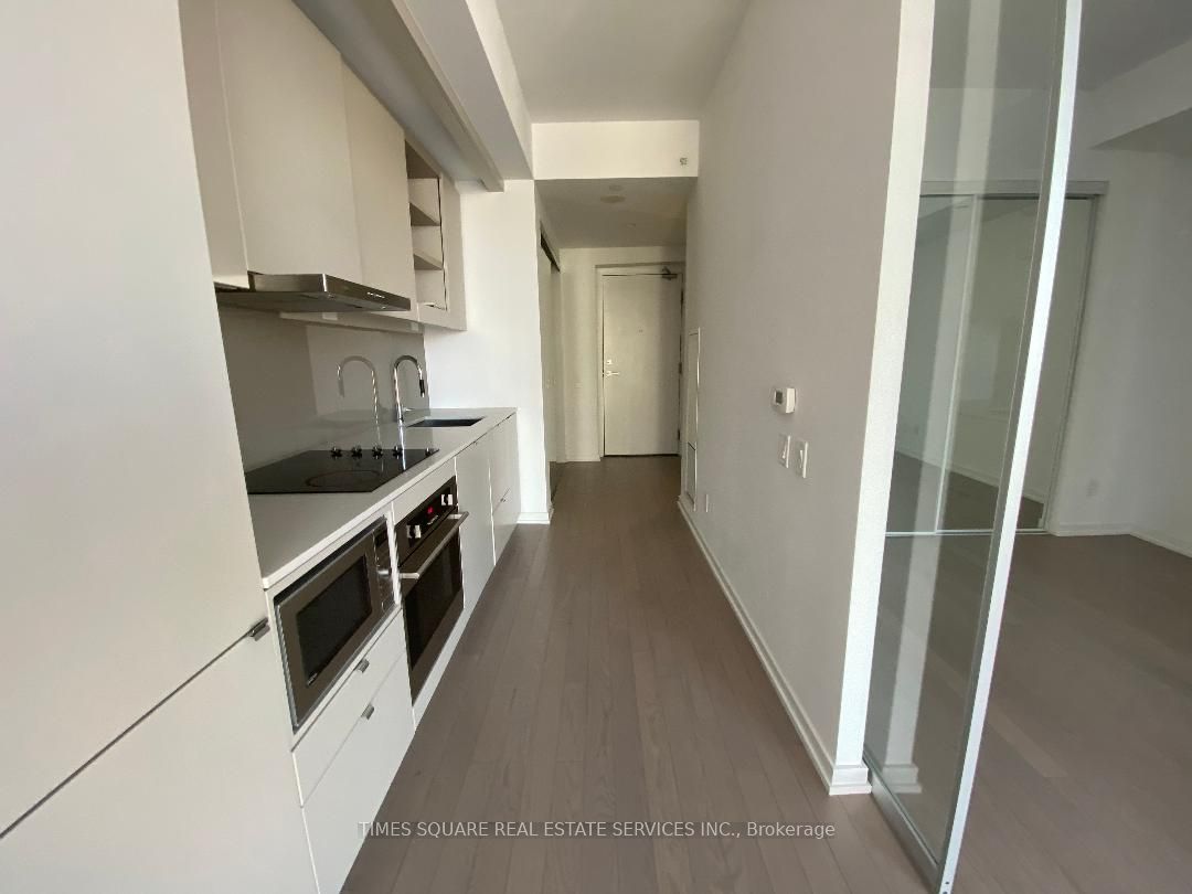 101 Peter Street 2905, Toronto, ON M5V 2G9 photo 5