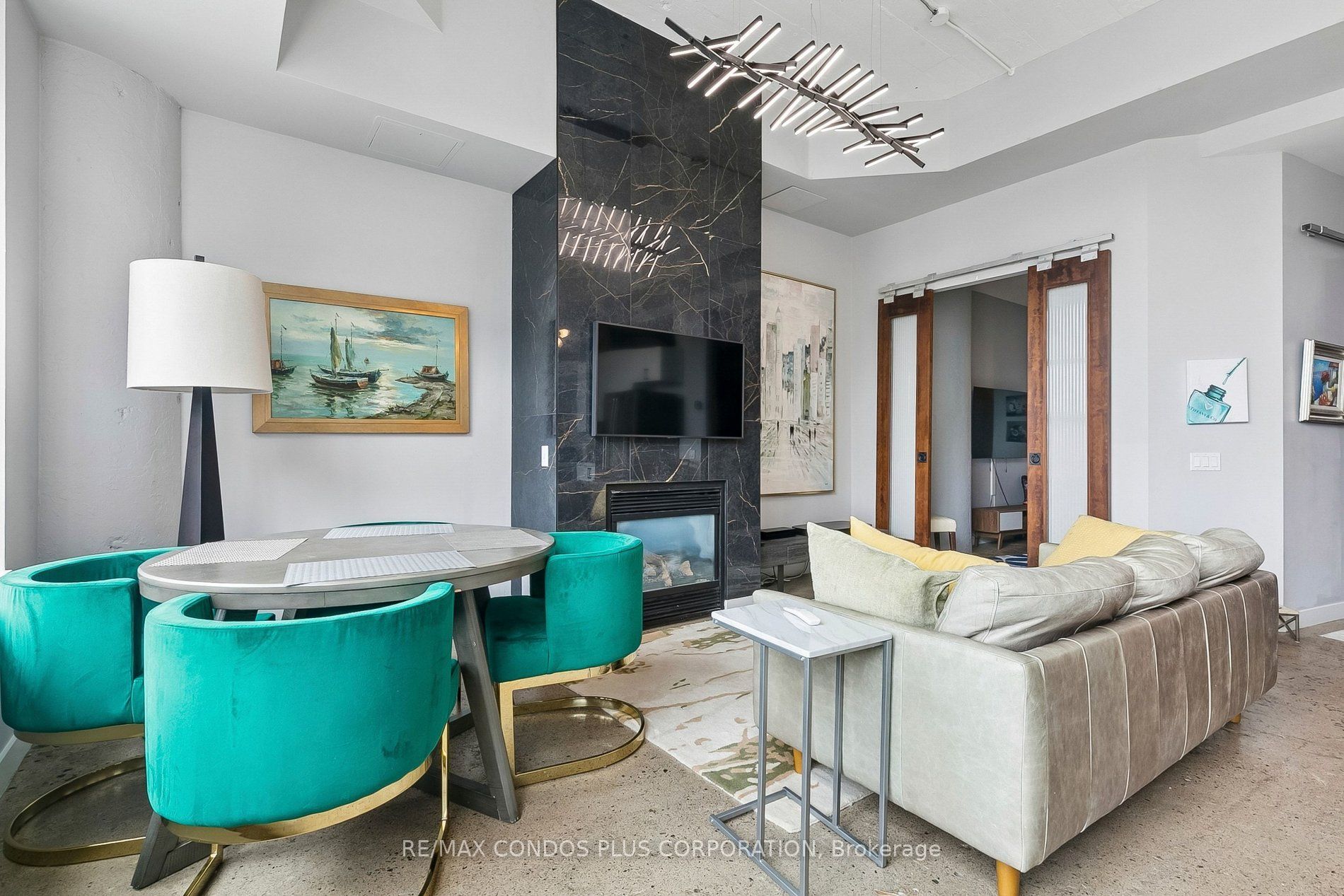 155 Dalhousie Street 647, Toronto, ON M5B 2P7 photo 2