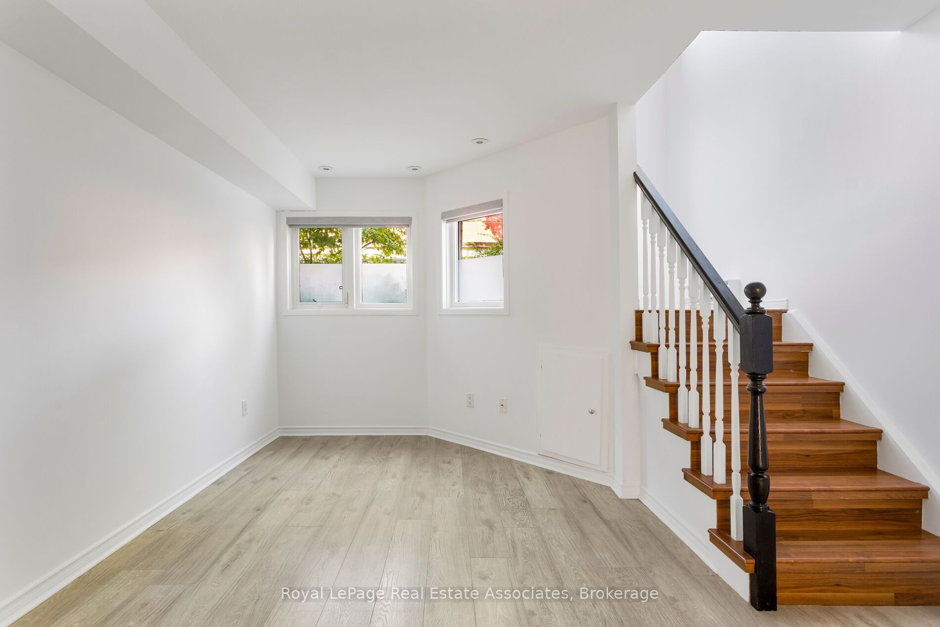 30 Merchant Lane 140, Toronto, ON M6P 4J6 photo 5