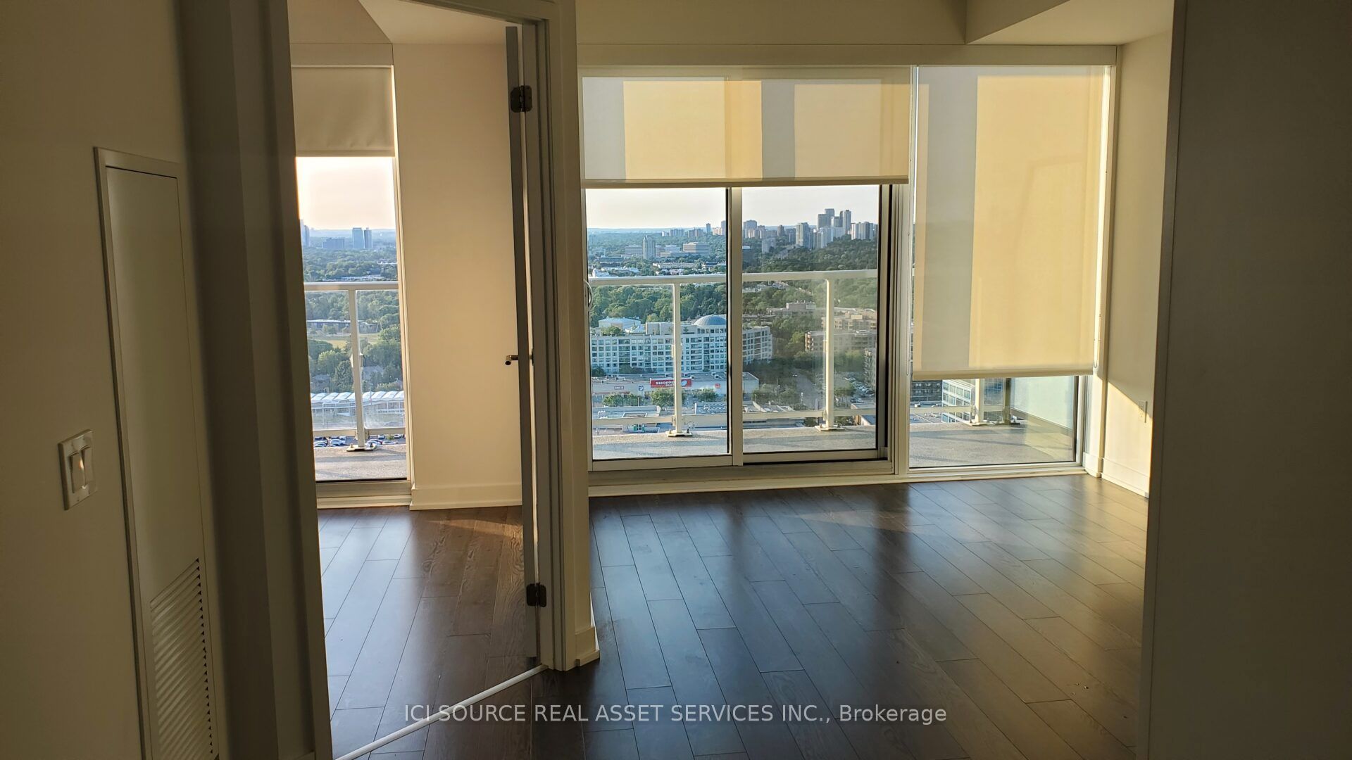 50 O'Neill Road 2206, Toronto, ON M3C 0R1 photo 2