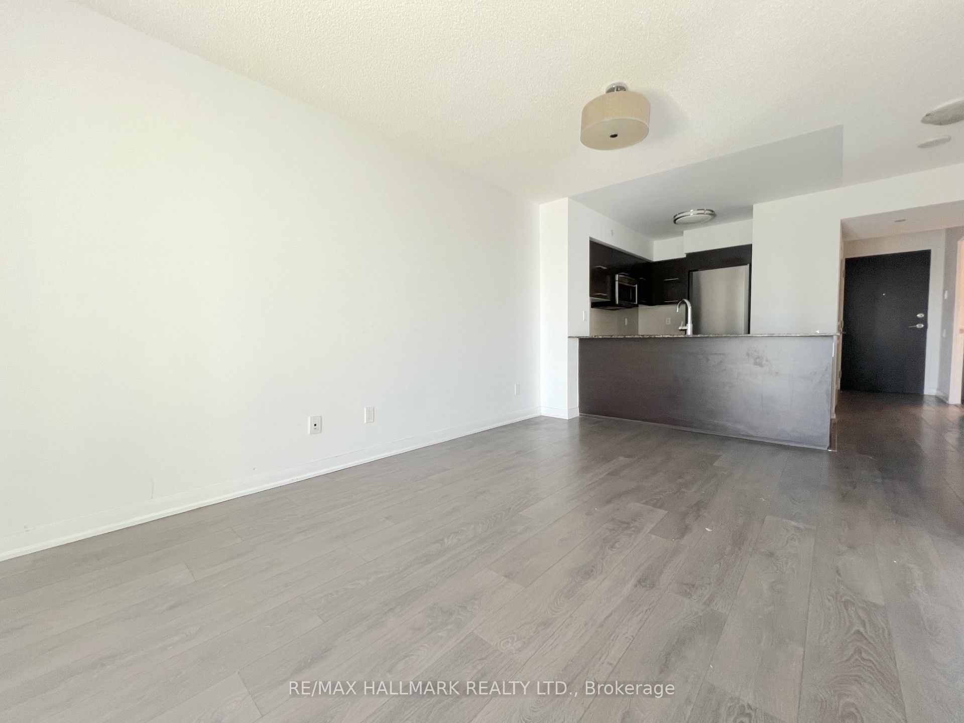 5162 Yonge Street 607, Toronto, ON M2N 0E9 photo 3