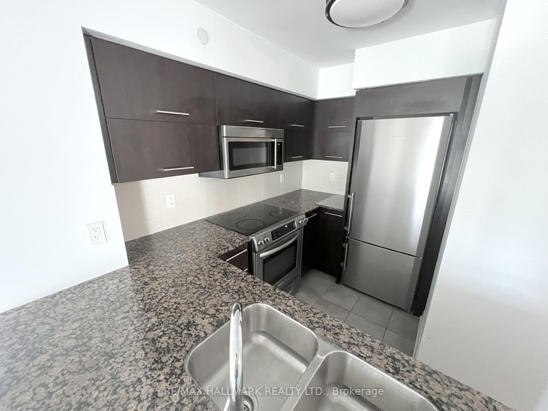 5162 Yonge Street 607, Toronto, ON M2N 0E9 photo 5