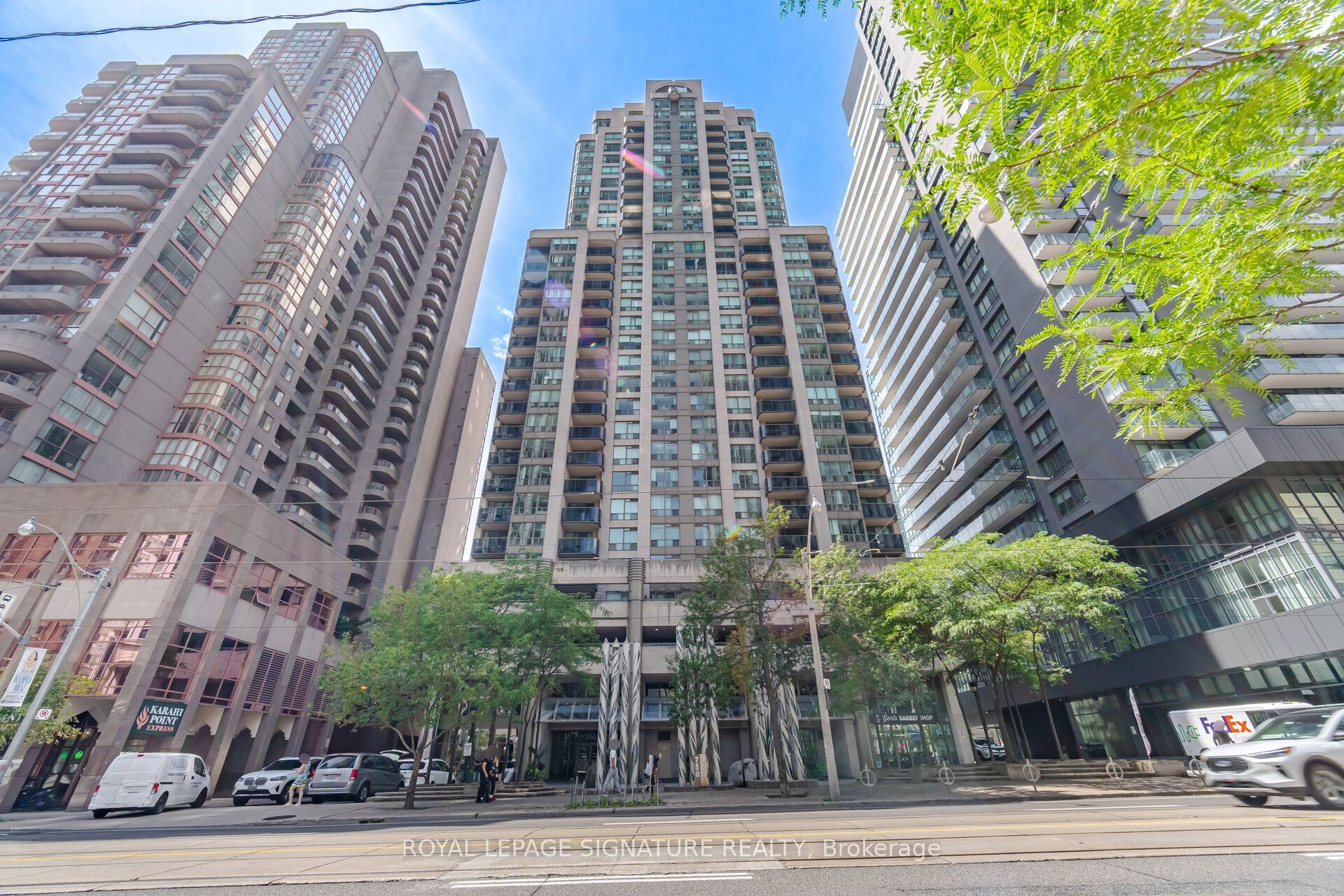 750 Bay Street 3603, Toronto, ON M5G 1N6