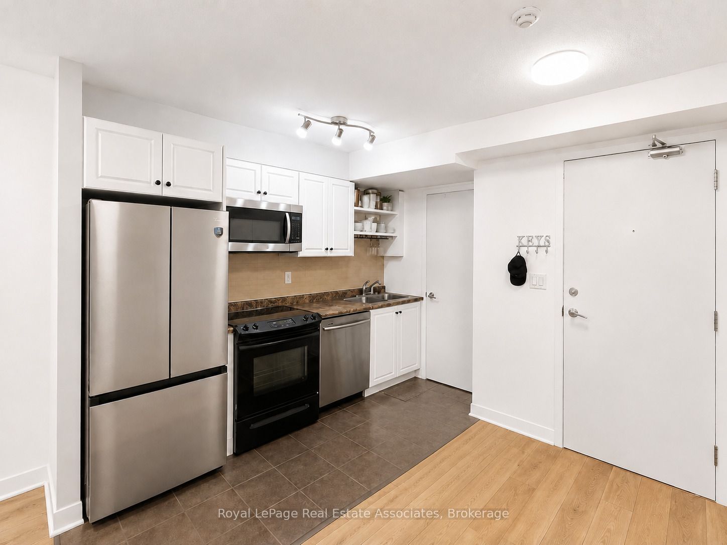 600 Fleet Street 311, Toronto, ON M5V 1B7 photo 4