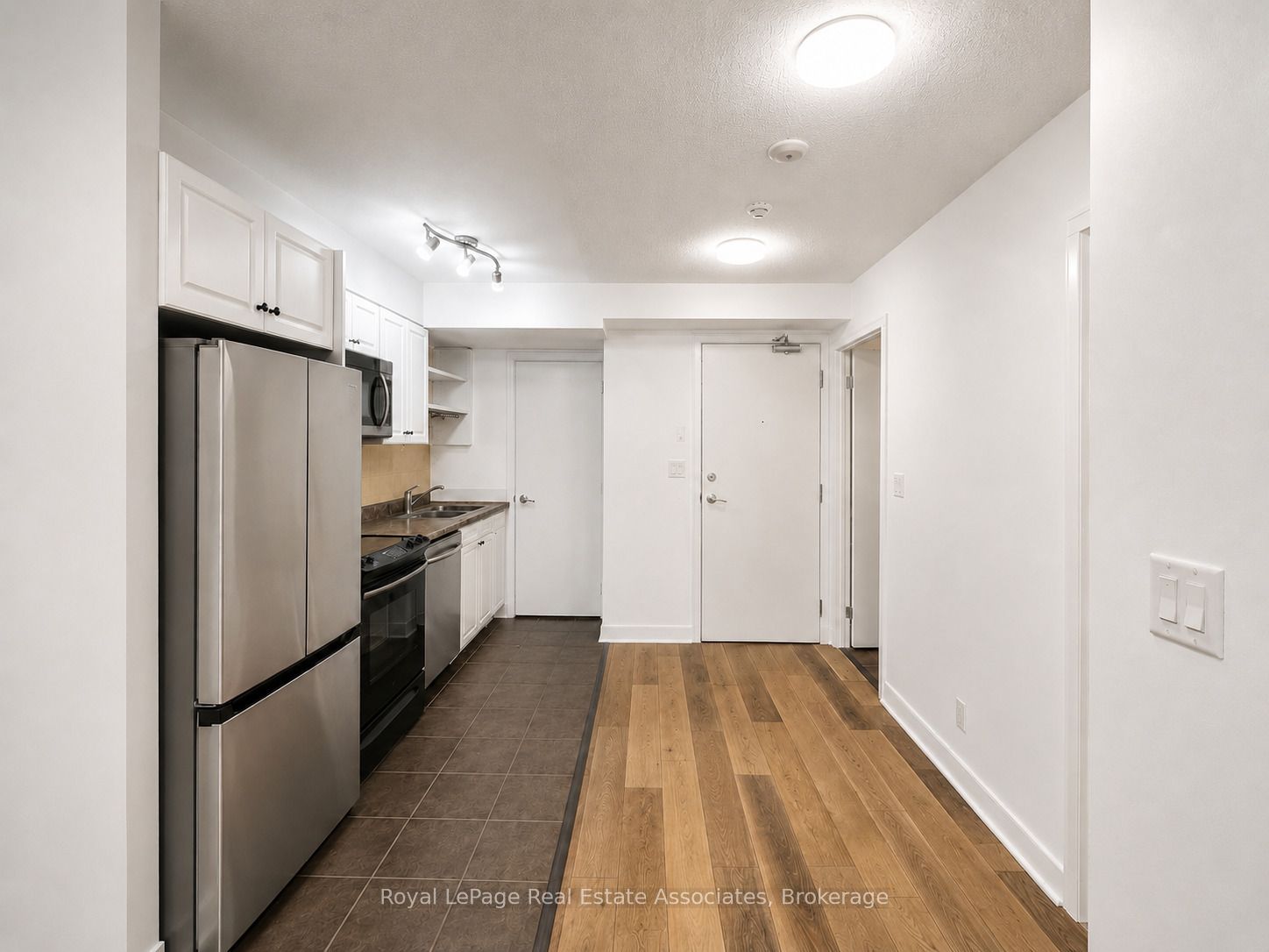 600 Fleet Street 311, Toronto, ON M5V 1B7 photo 5
