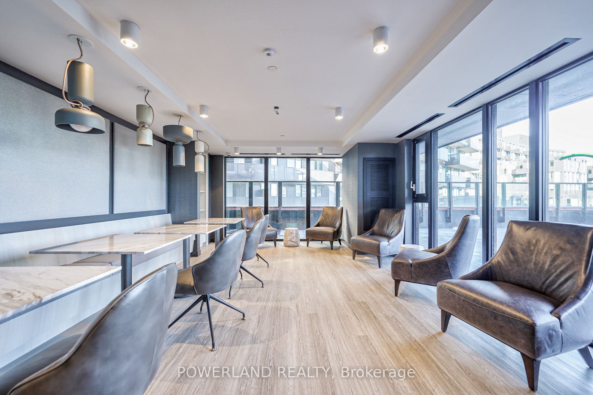 8 Tippett Road 522, Toronto, ON M3H 0E7 photo 4