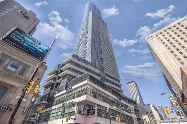 388 YONGE Street 6104, Toronto, ON M5B 0A4