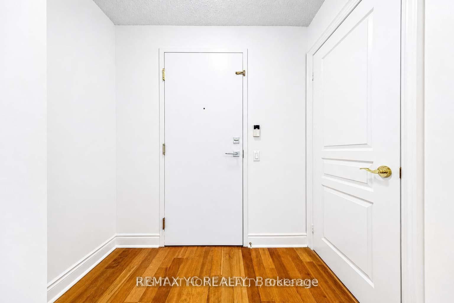 10 Northtown Way 1405, Toronto, ON M2N 7L4 photo 2