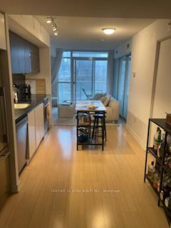 75 Queens Wharf Road 301, Toronto, ON M5V 0J8 photo 2