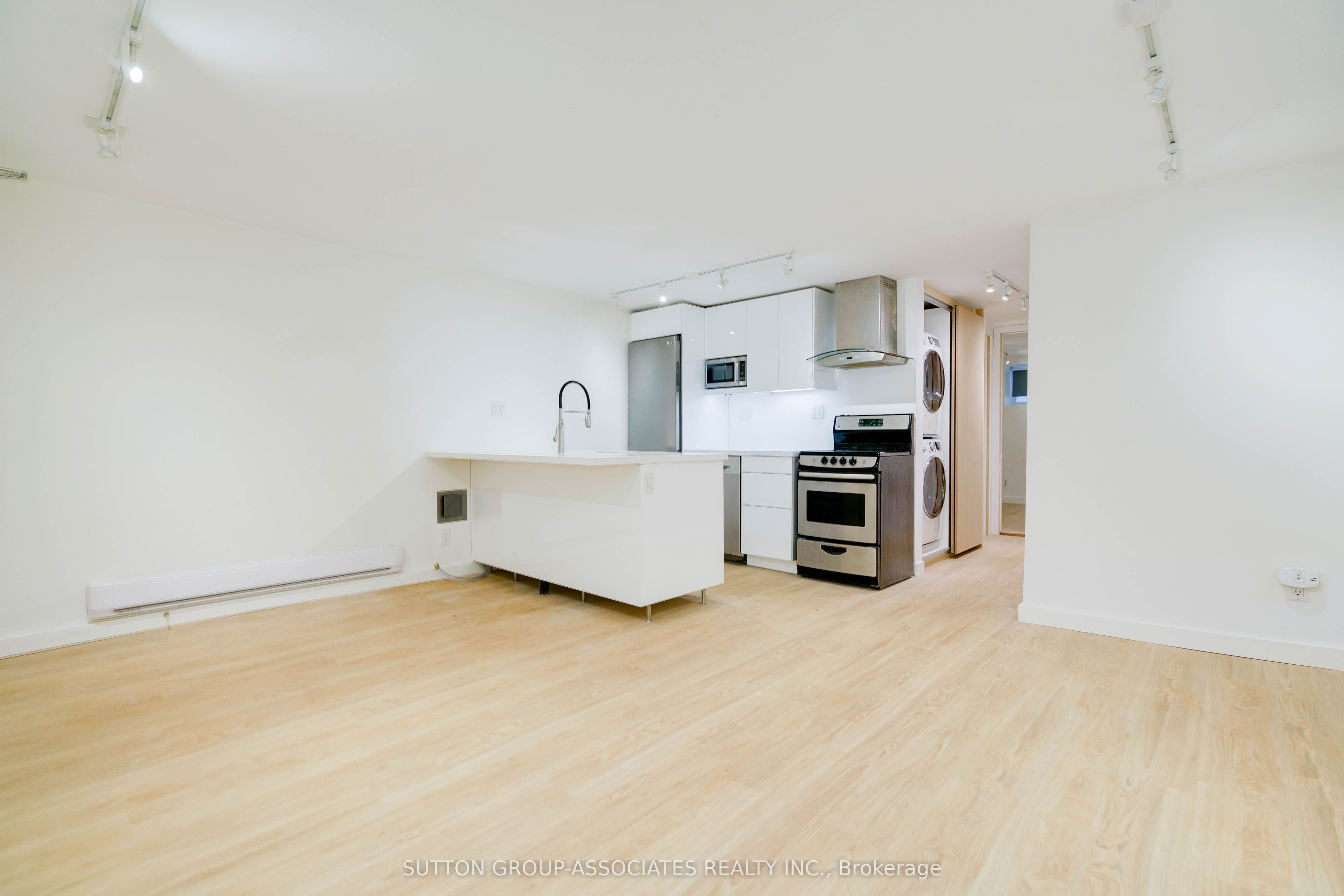 477 Brunswick Avenue Lower, Toronto, ON M5R 2Z6 photo 4