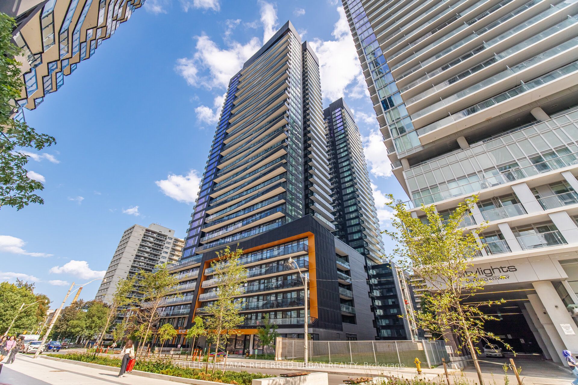 117 Broadway Avenue 1611, Toronto, ON M4P 1V3