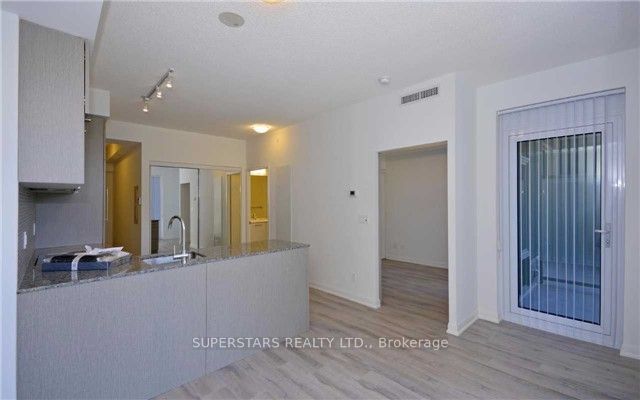 435 Richmond Street W 413, Toronto, ON M5V 0N3 photo 2
