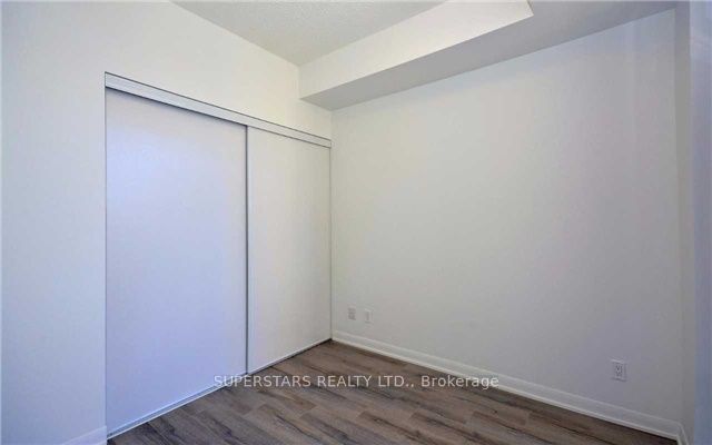 435 Richmond Street W 413, Toronto, ON M5V 0N3 photo 5