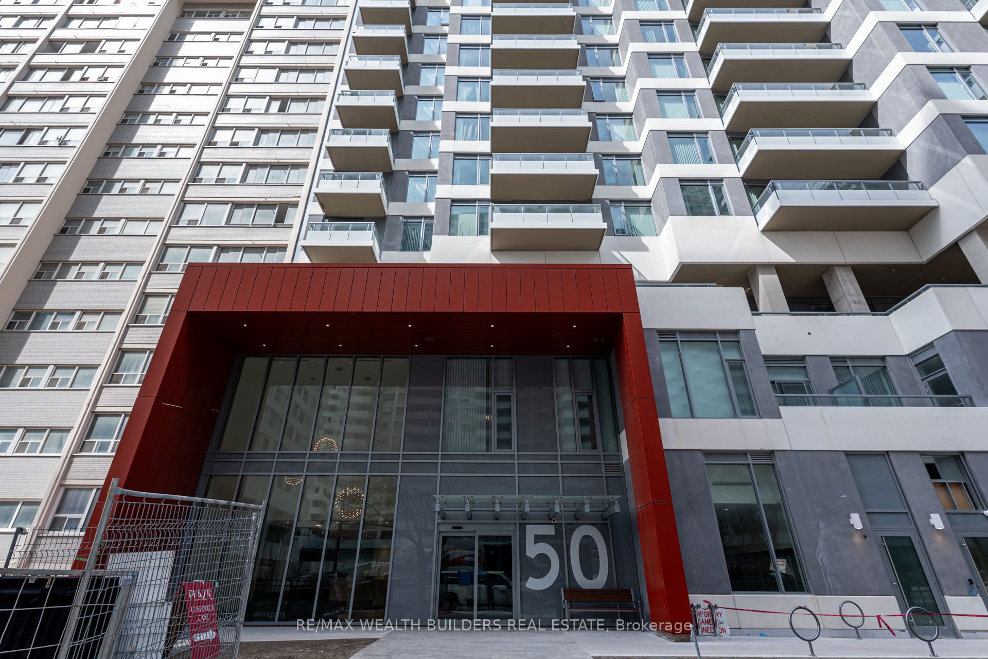 50 Dunfield Avenue 2520, Toronto, ON M4S 3A4 photo 2