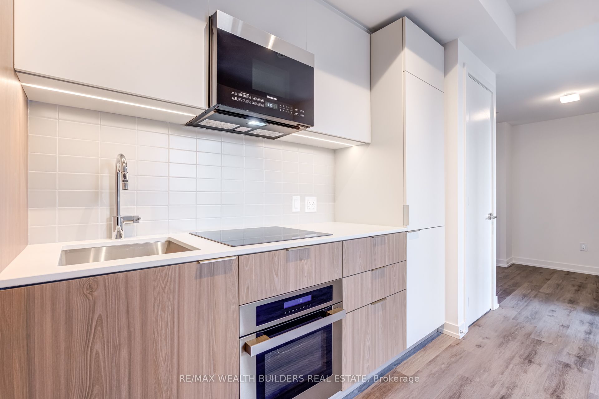 28 Eastern Avenue 331, Toronto, ON M5A 0Y2