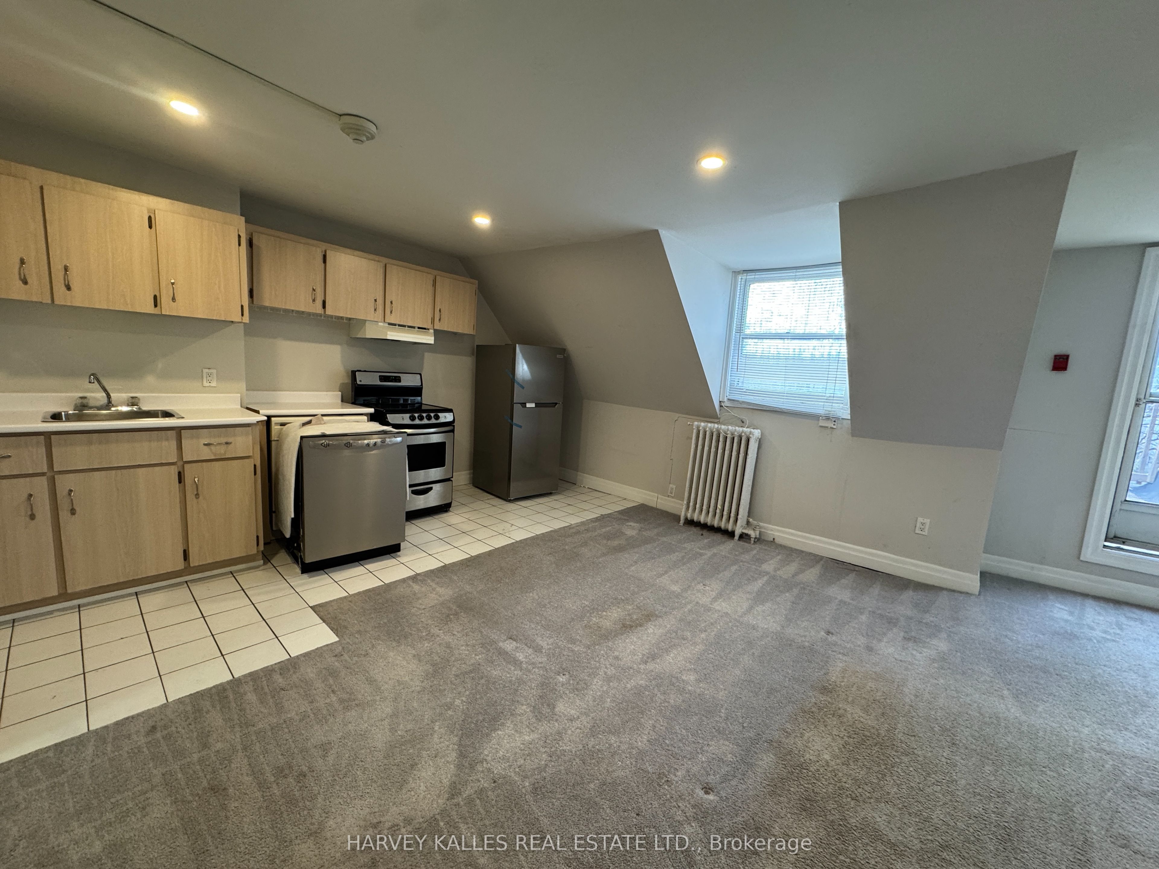 676 Huron Street 301, Toronto, ON M5R 2R9 photo 3