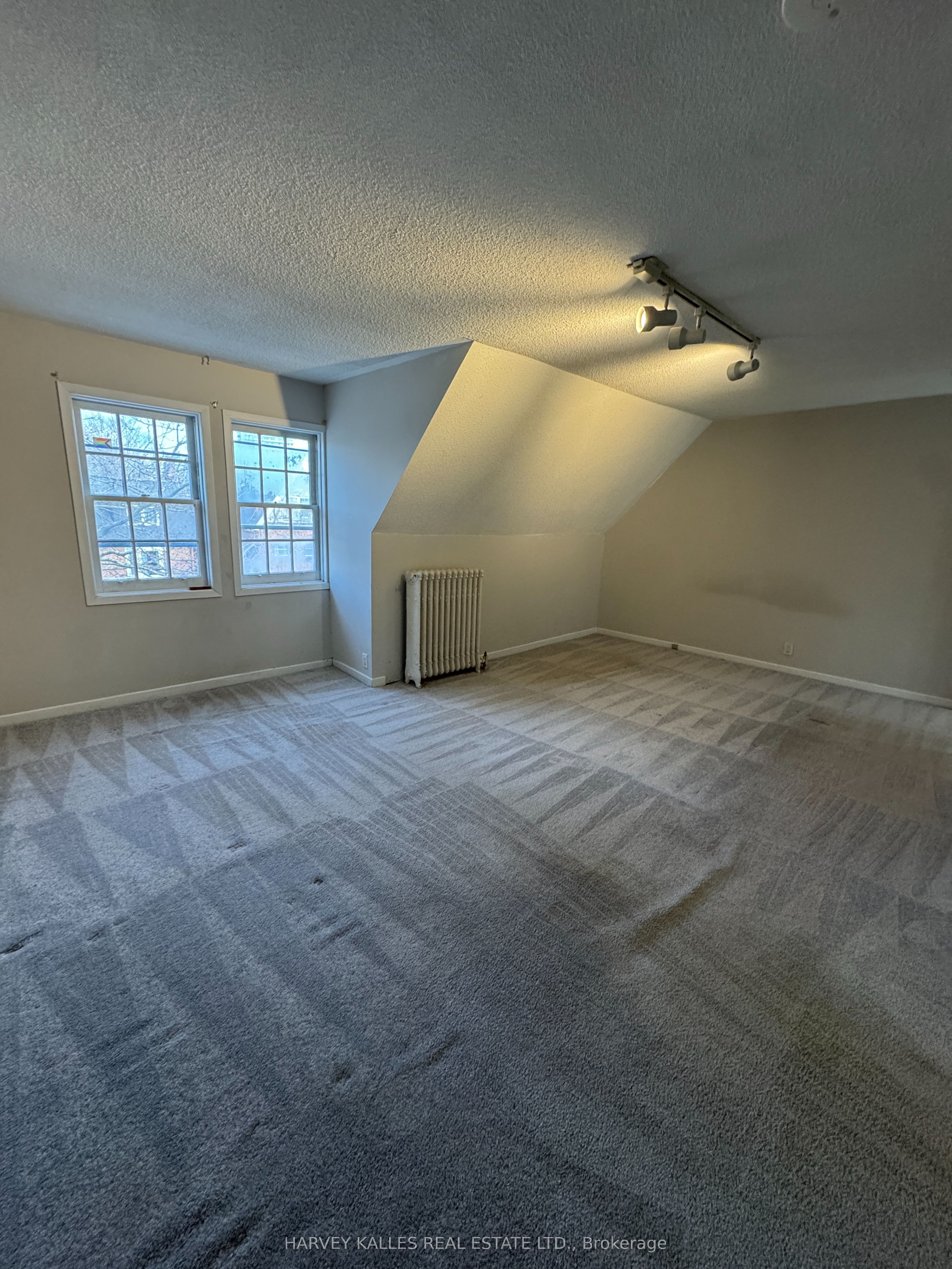 676 Huron Street 301, Toronto, ON M5R 2R9 photo 4