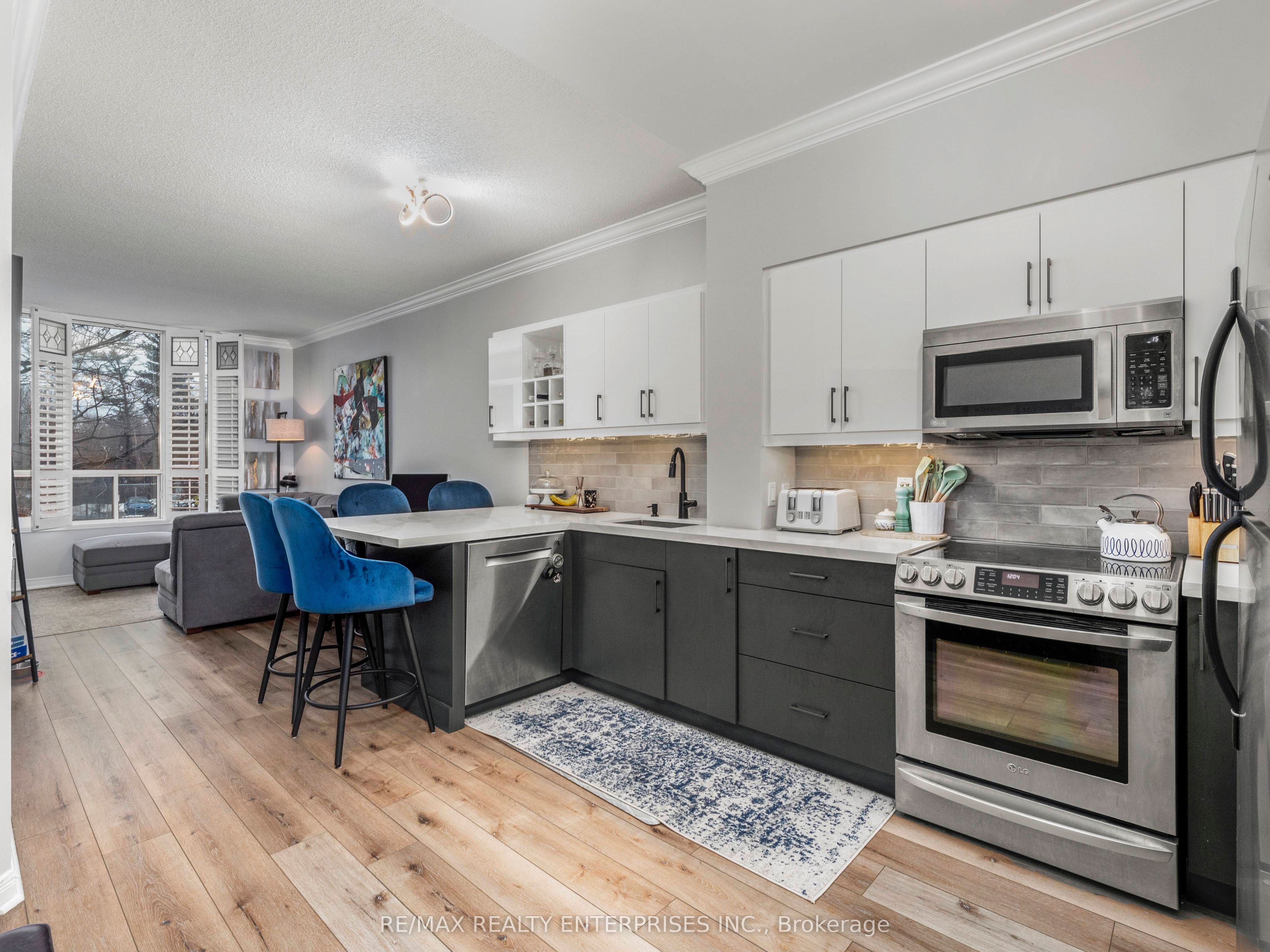 481 Rosewell Avenue 211, Toronto, ON M4R 2J1 photo 2
