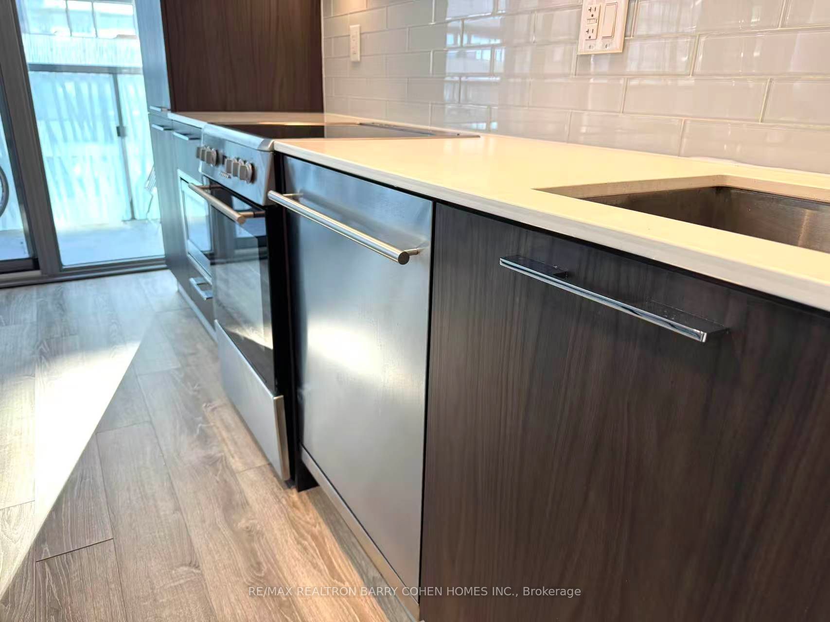 50 Charles Street E 3407, Toronto, ON M4Y 1T1 photo 4