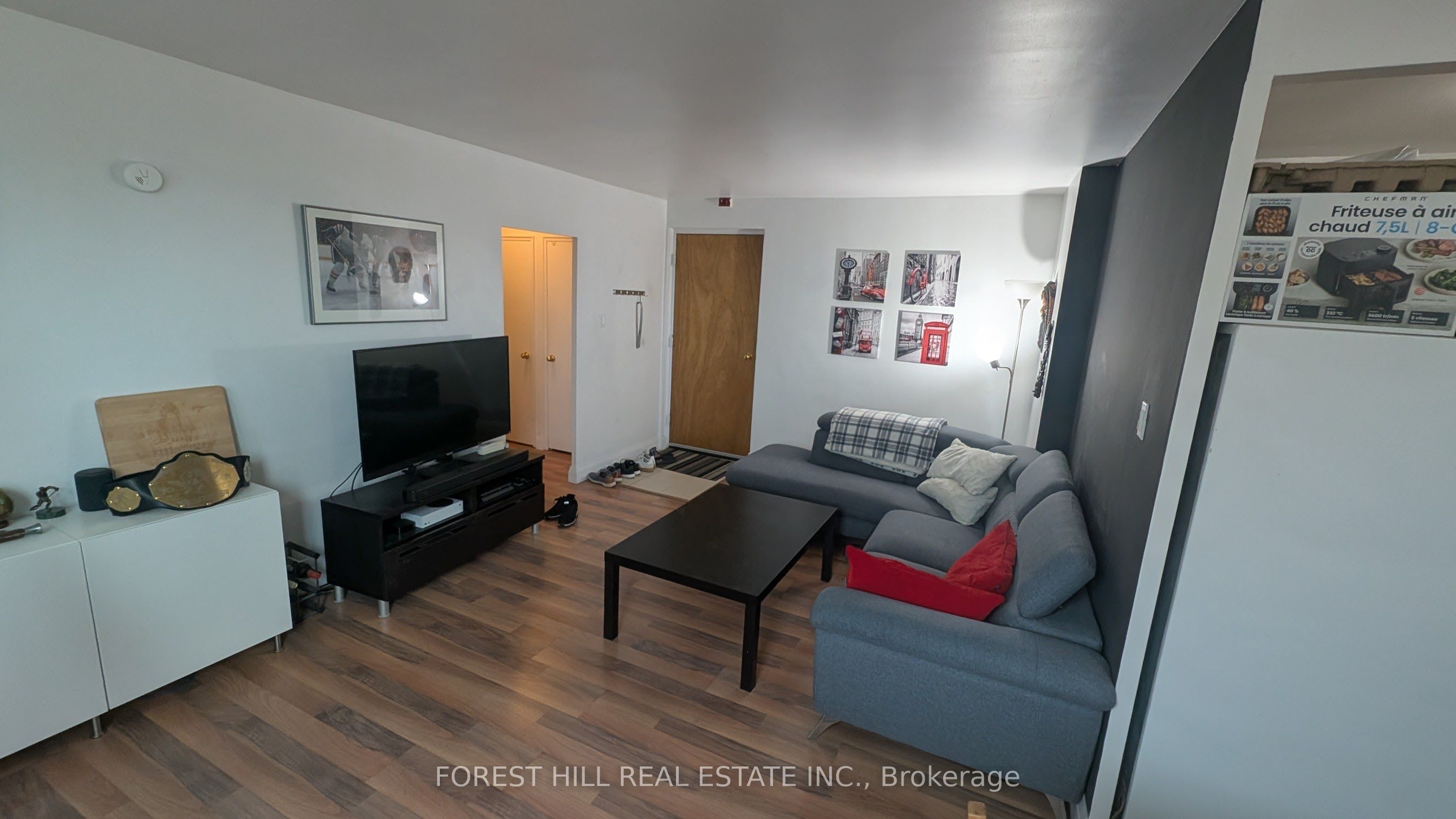 55 Neptune Drive 305, Toronto, ON M6A 1X2 photo 5