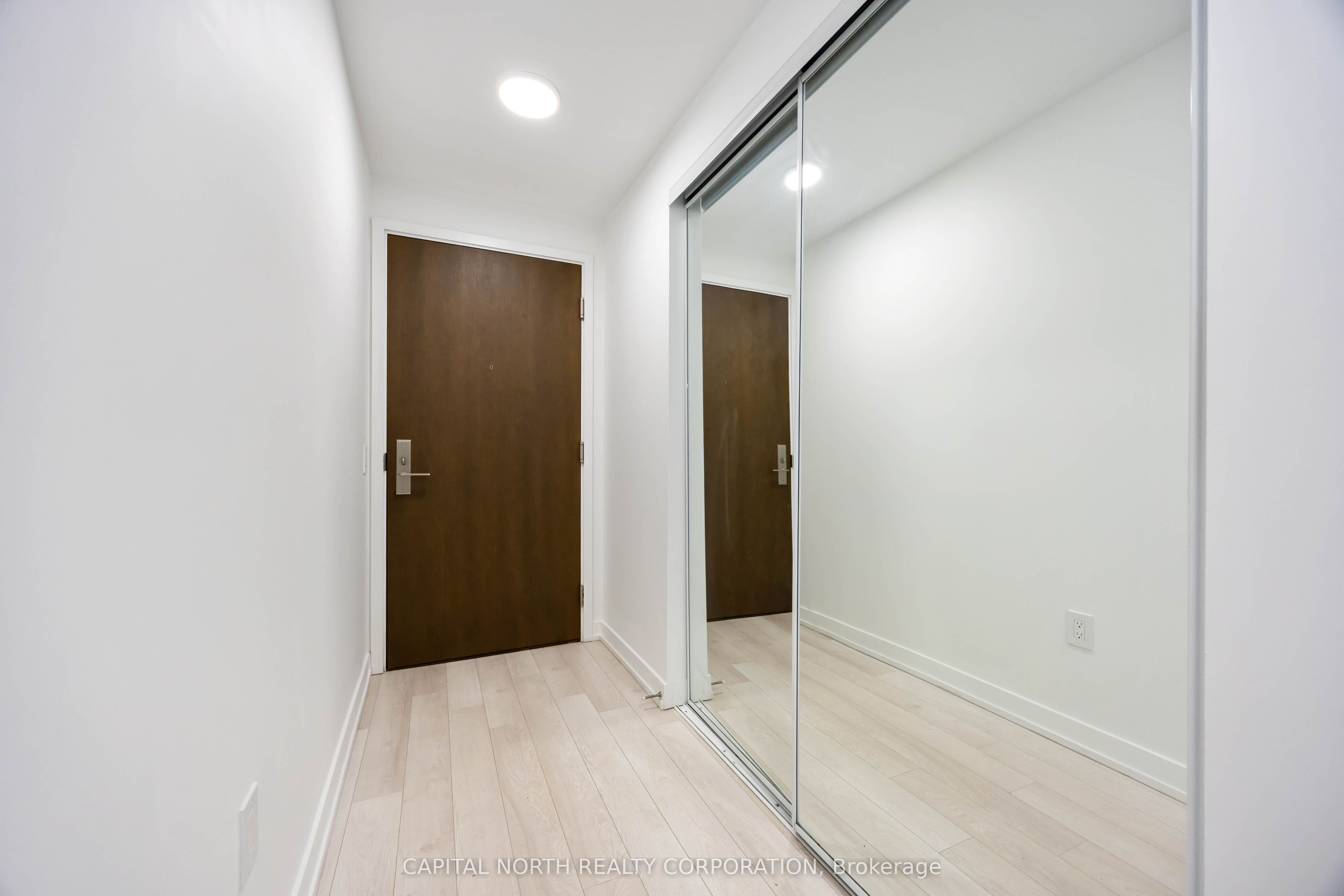 39 Roehampton Avenue 3103, Toronto, ON M4P 0G1 photo 5