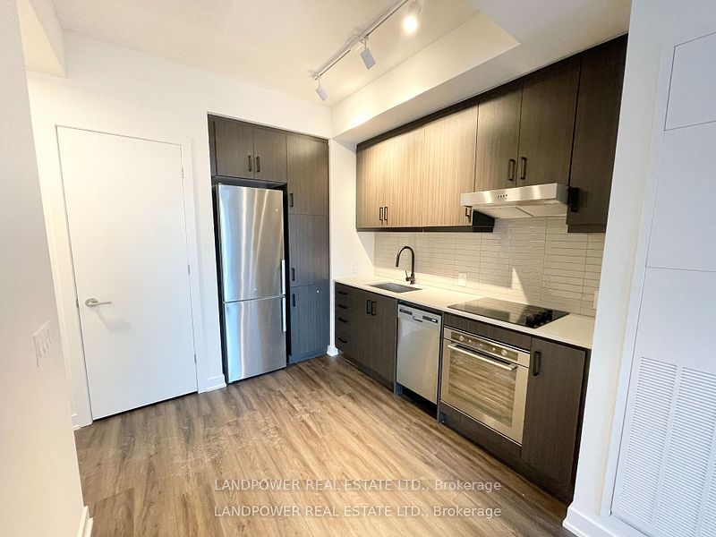 9 Tecumseth Street 708, Toronto, ON M5V 3G4 photo 2
