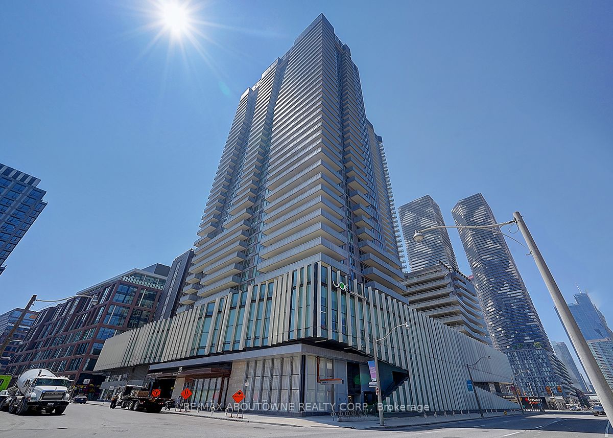 20 Richardson Street 3102, Toronto, ON M5A 0S6