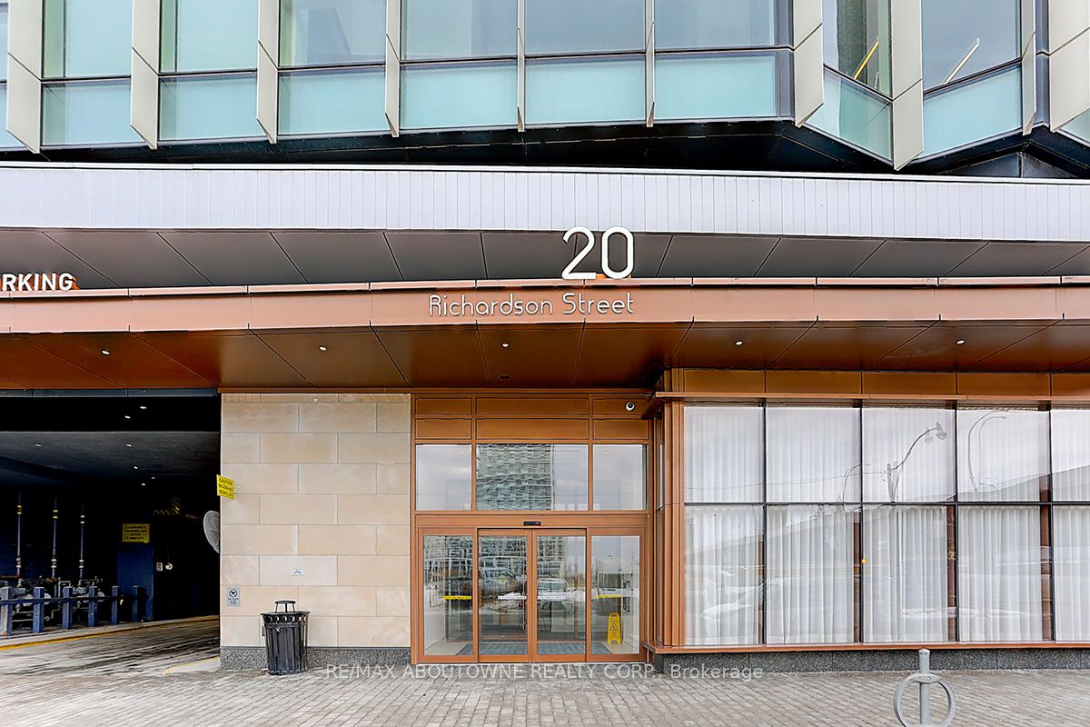 20 Richardson Street 3102, Toronto, ON M5A 0S6 photo 2