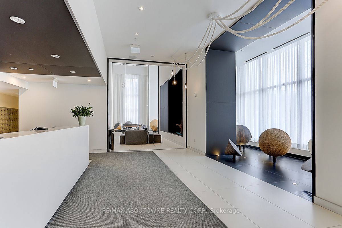 20 Richardson Street 3102, Toronto, ON M5A 0S6 photo 4