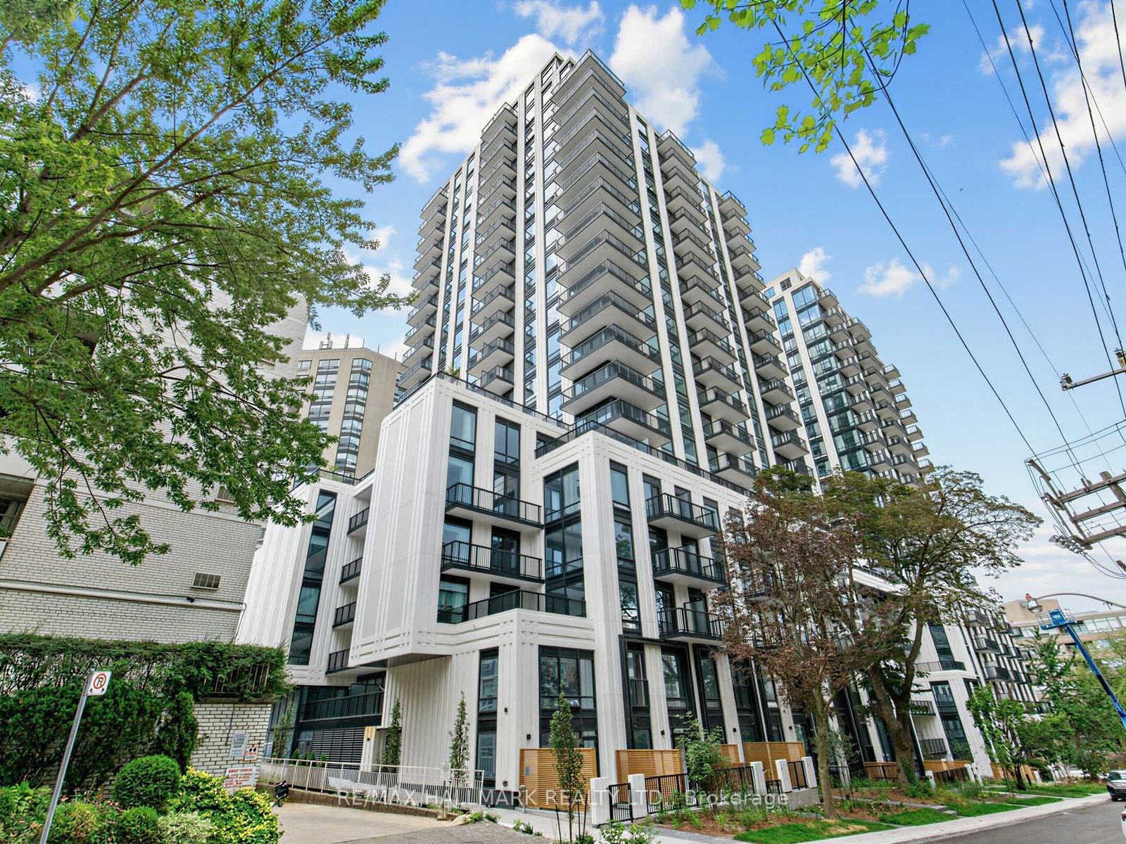 91 Montclair Avenue 528, Toronto, ON M5P 0B1 photo 2