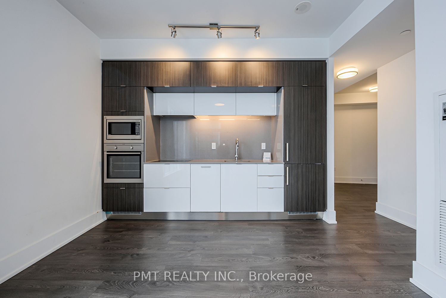 10 York Street 5403, Toronto, ON M5J 0E1 photo 4