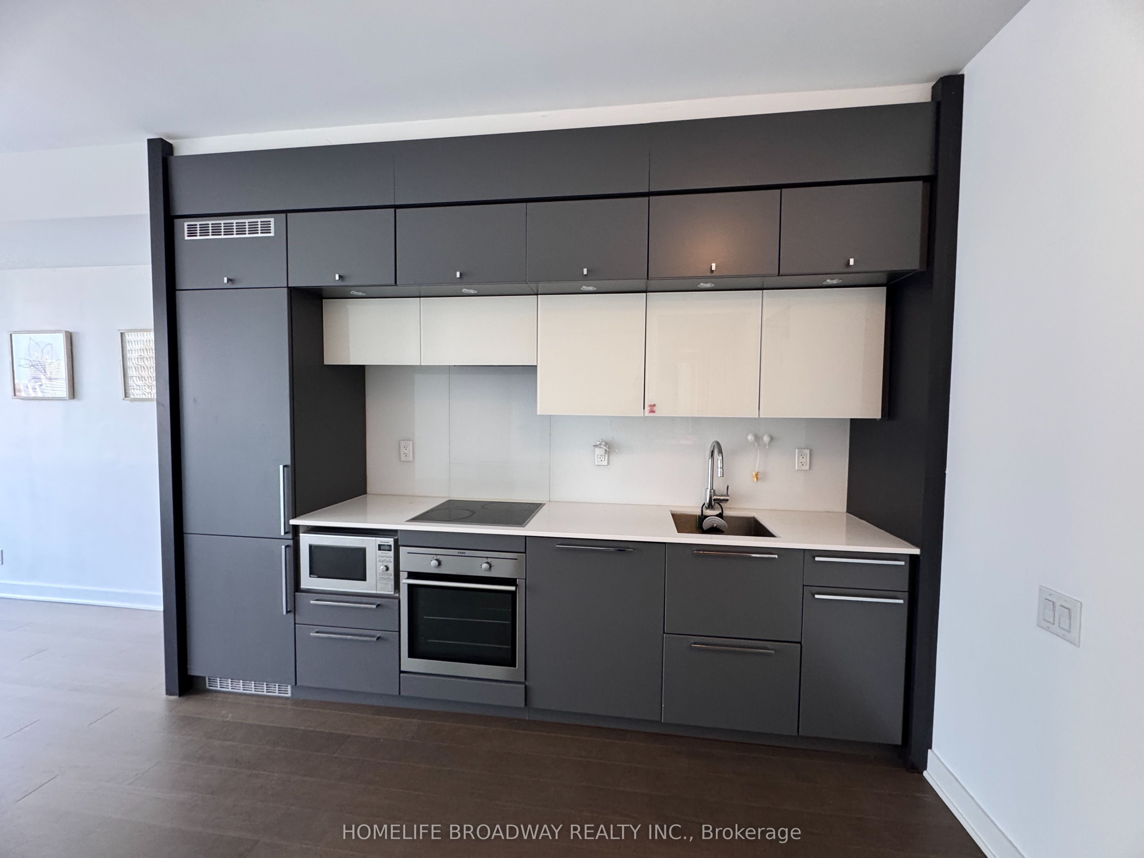 15 Grenville Street 1907, Toronto, ON M4Y 1A1 photo 5