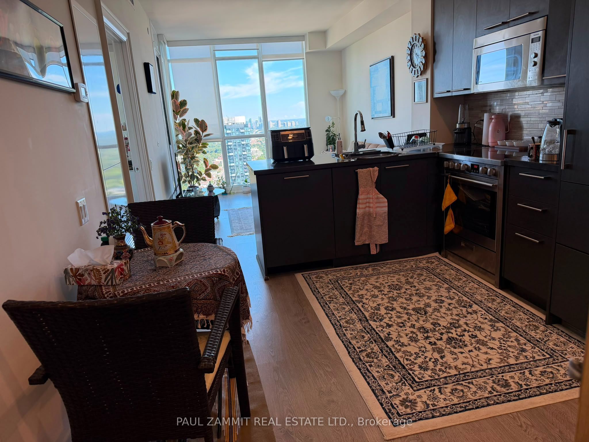 30 Roehampton Avenue PH05, Toronto, ON M4P 1R2 photo 3