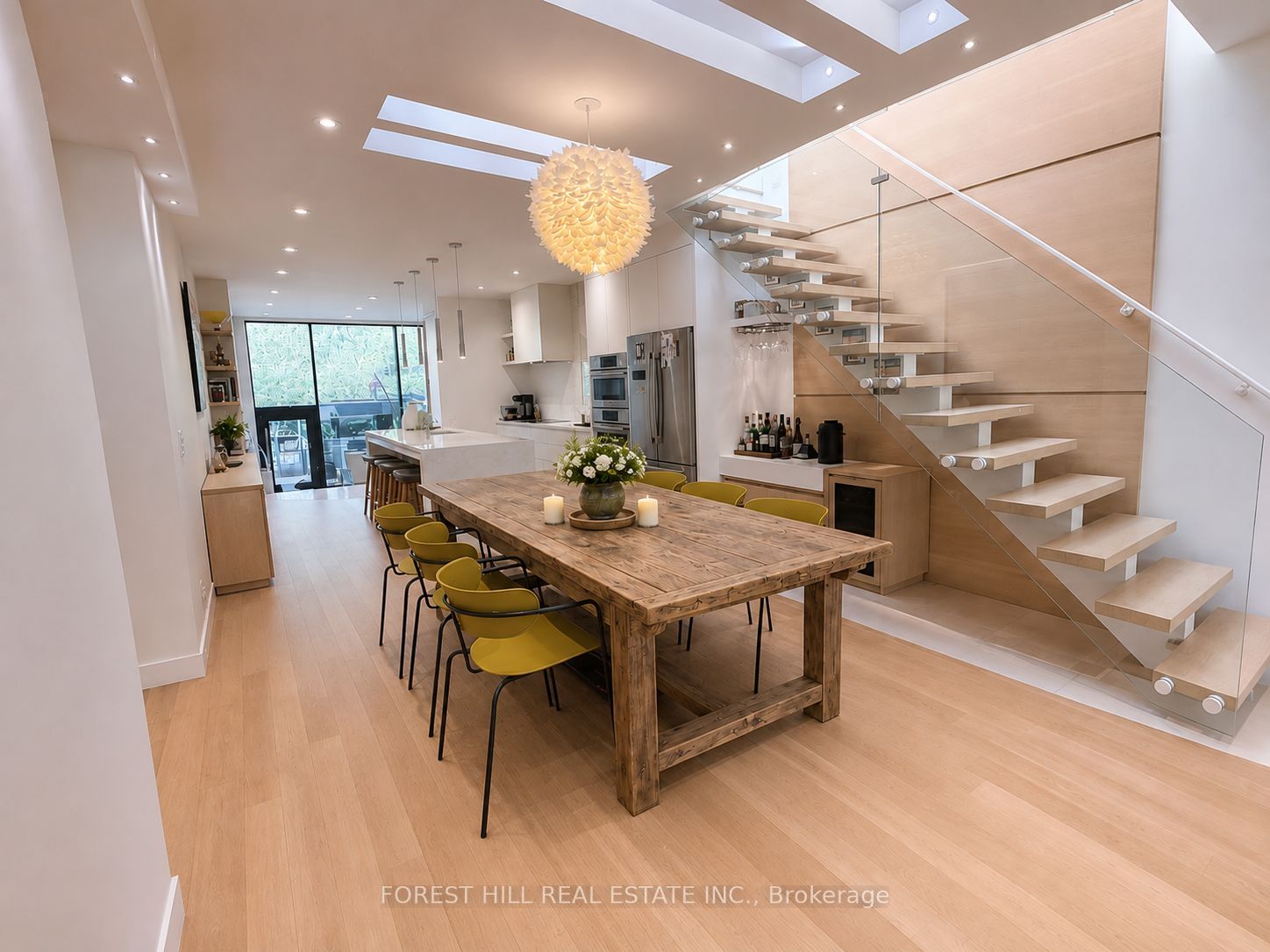 150 Rushton Road, Toronto, ON M6G 3J1 photo 2